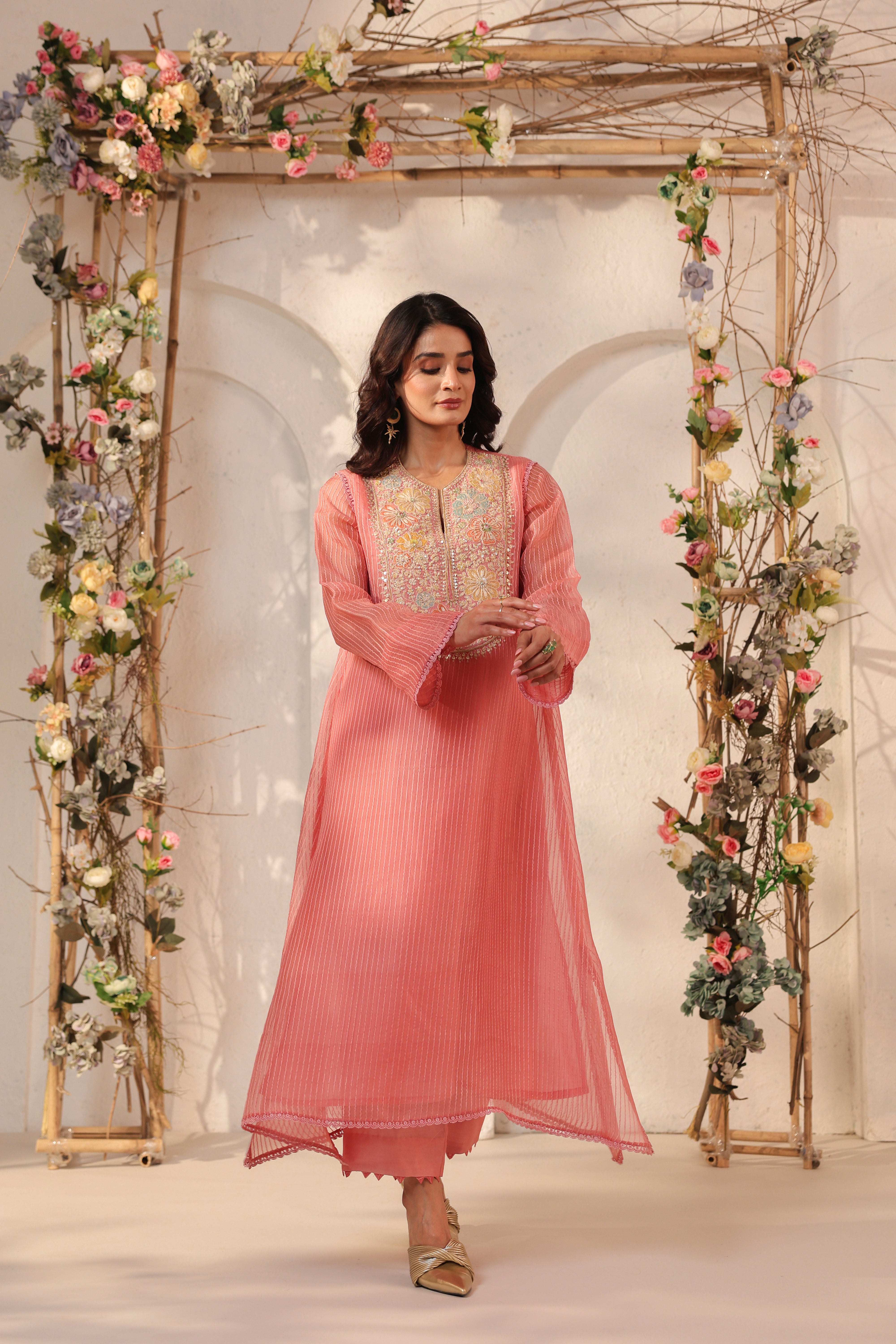 Vaayu Pink Applique Yoke Kurta Set
