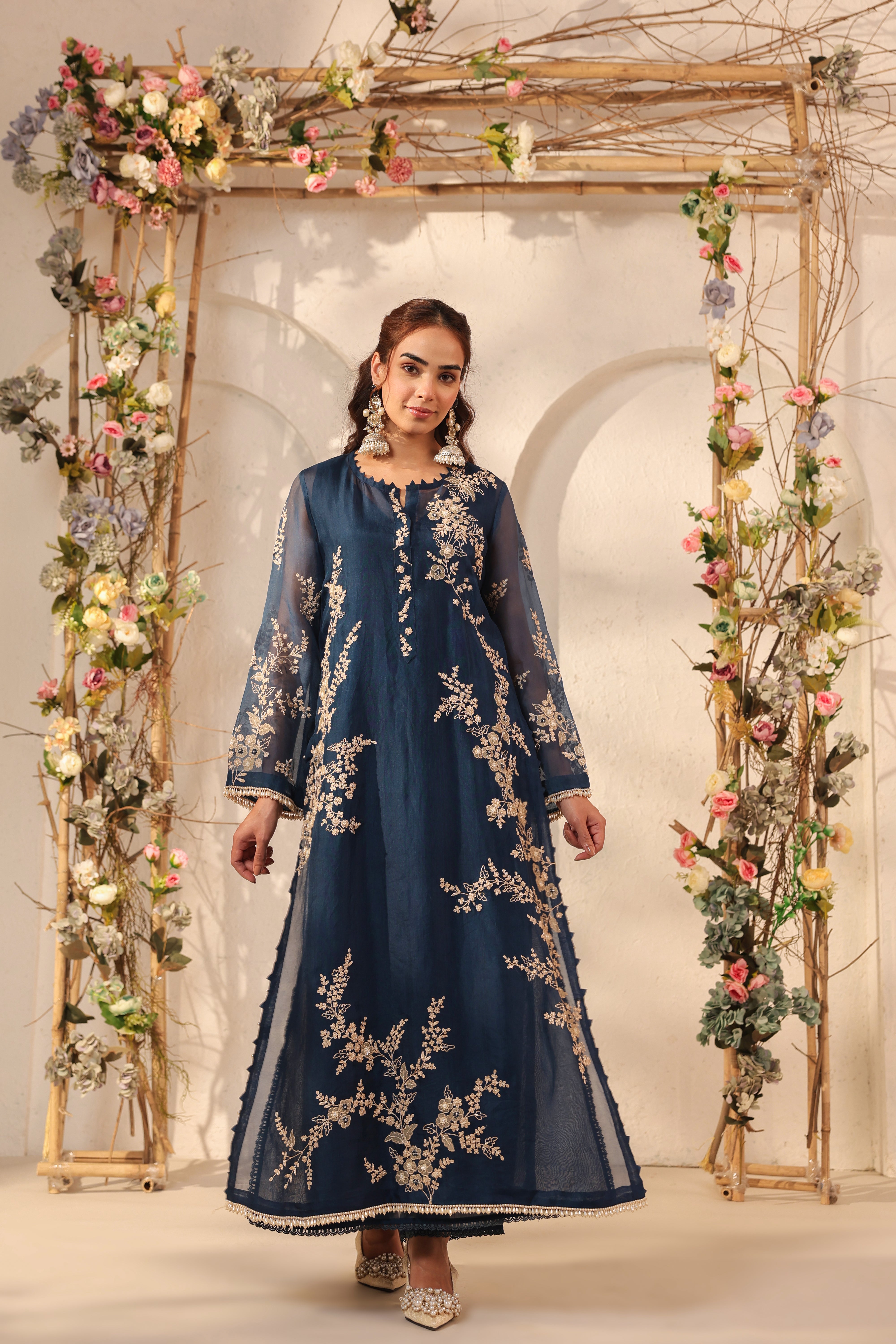 Vaayu Dark Blue Jaal Straight kurta Set