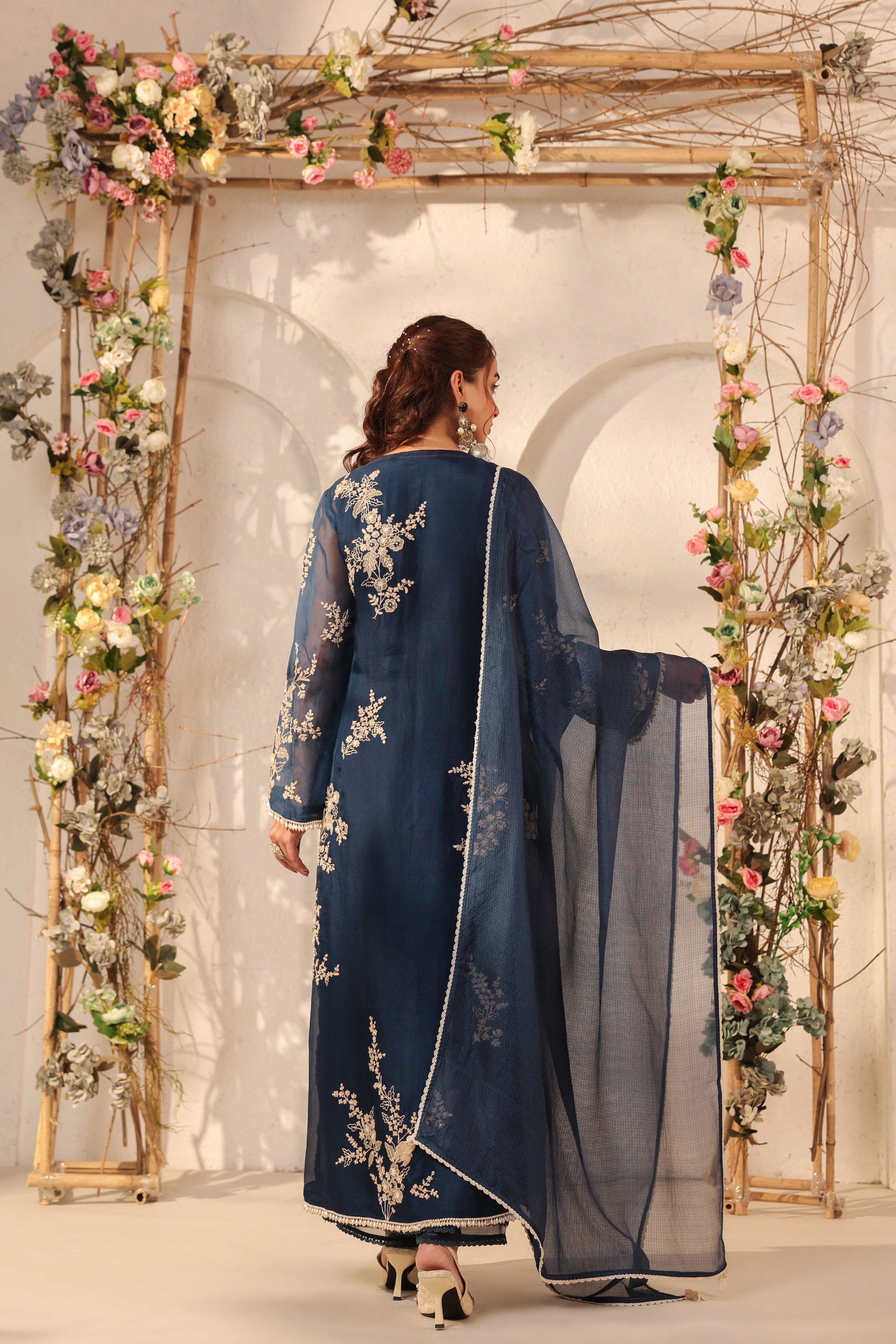 Vaayu Dark Blue Jaal Straight kurta Set