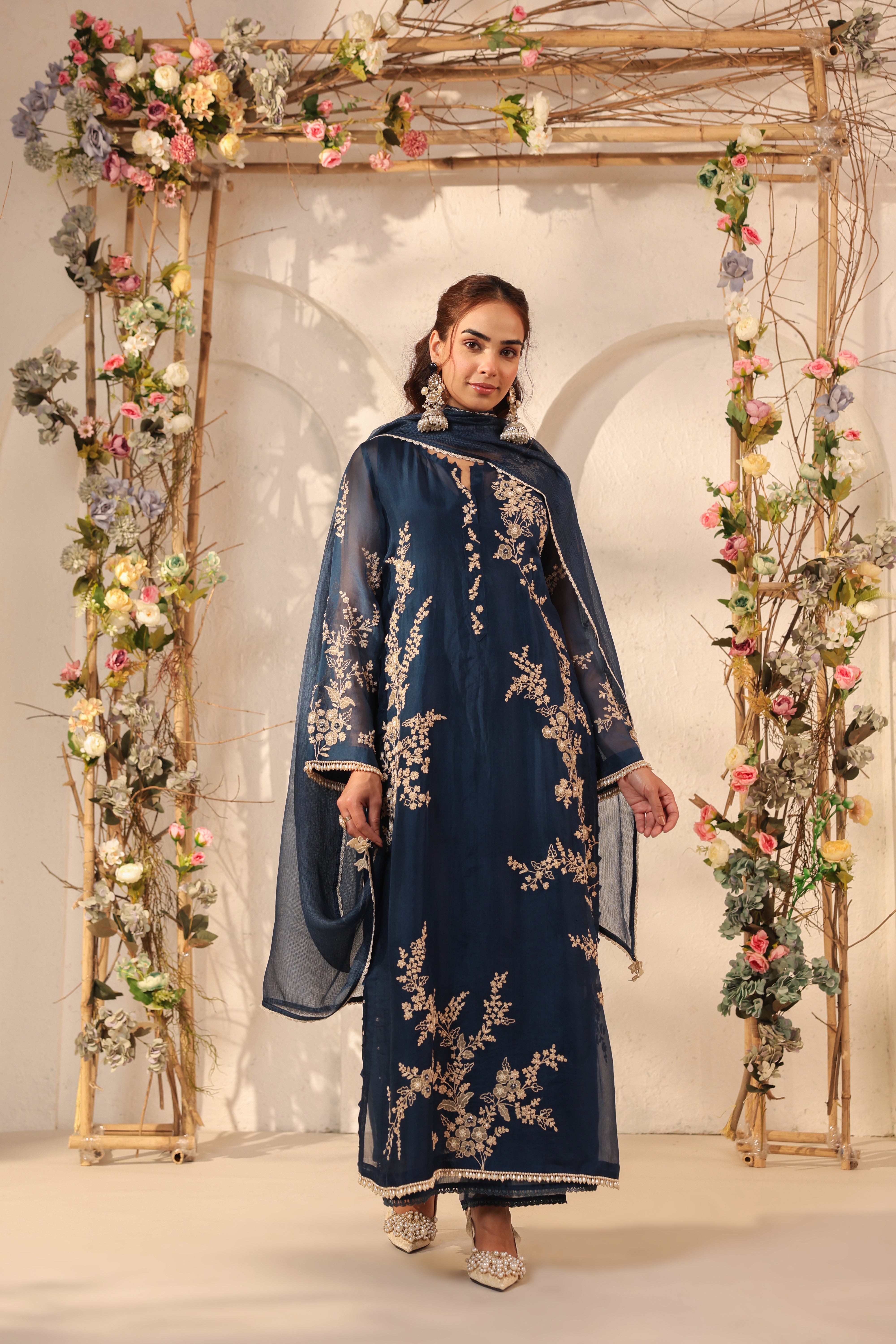 Vaayu Dark Blue Jaal Straight kurta Set