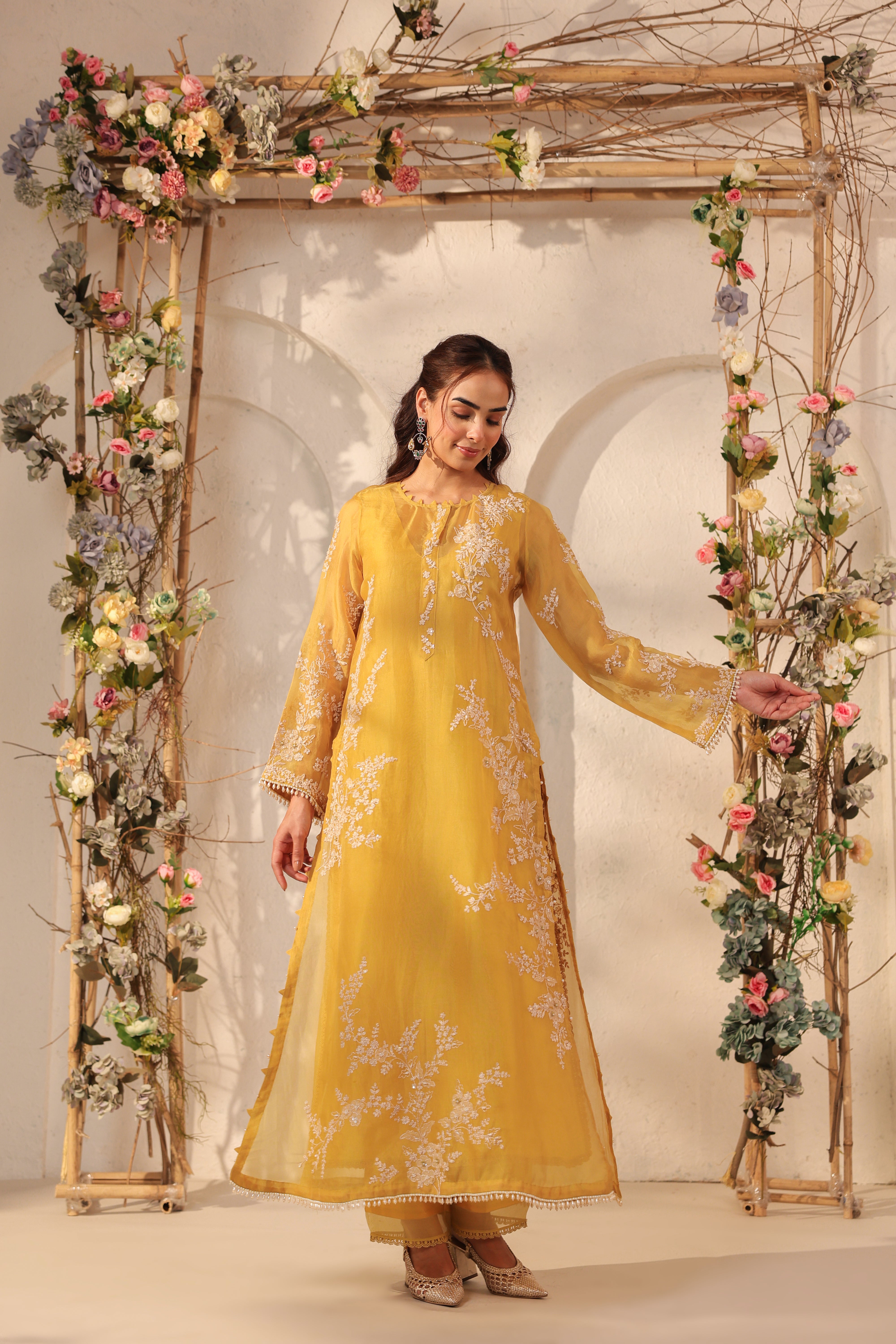 Vaayu Yellow Jaal Straight kurta Set