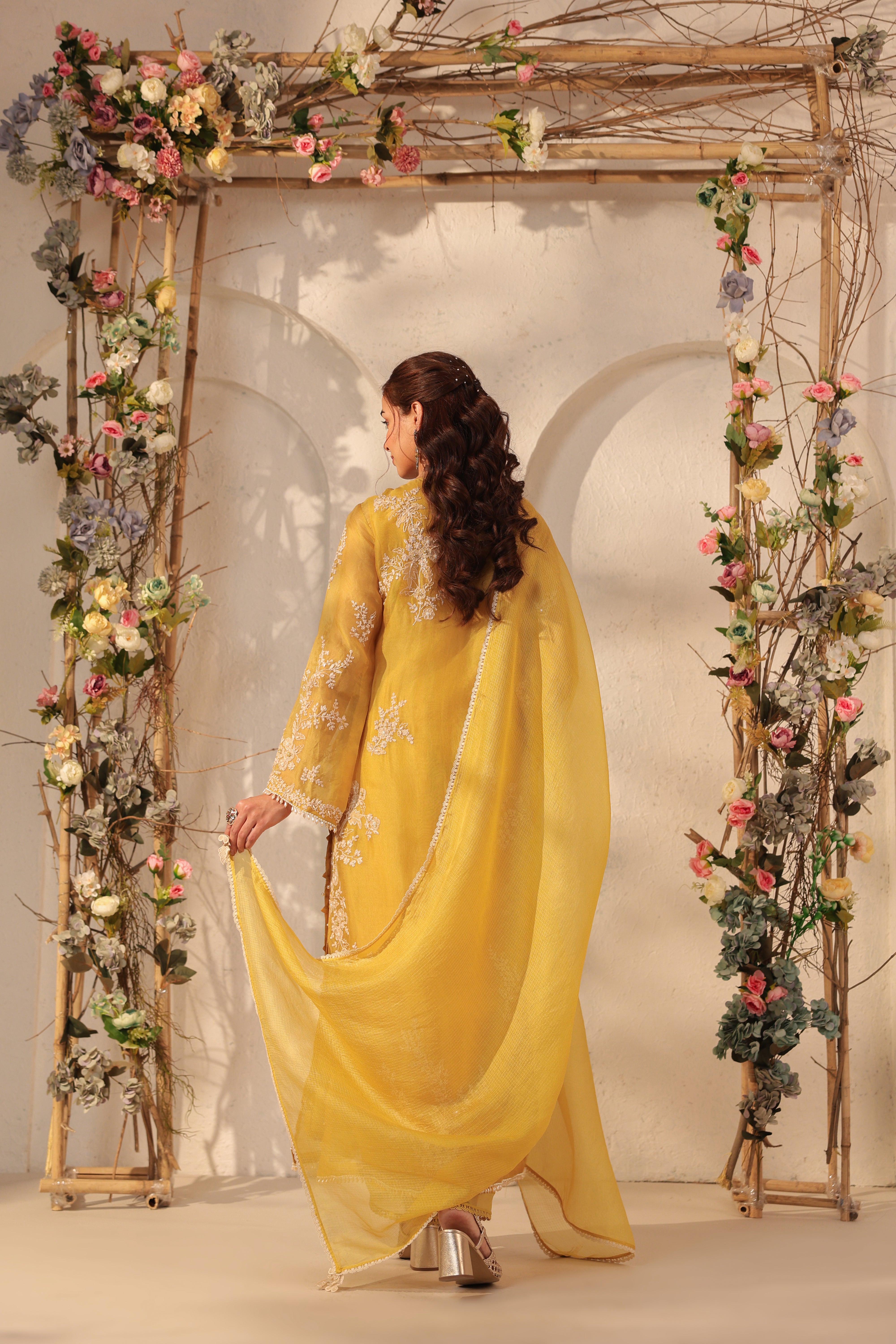 Vaayu Yellow Jaal Straight kurta Set