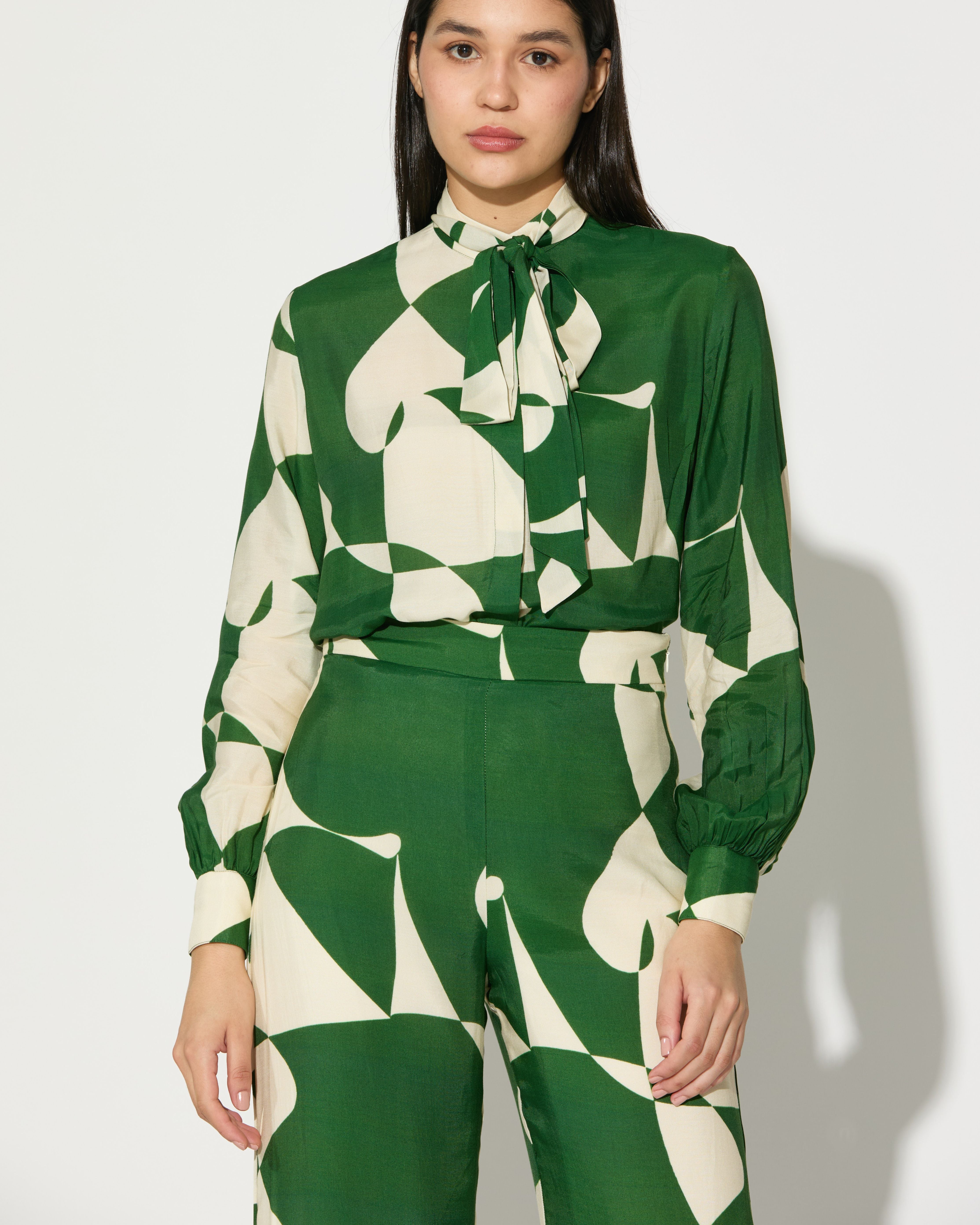GREEN AND WHITE ABSTRACT BOW TIE SHIRT