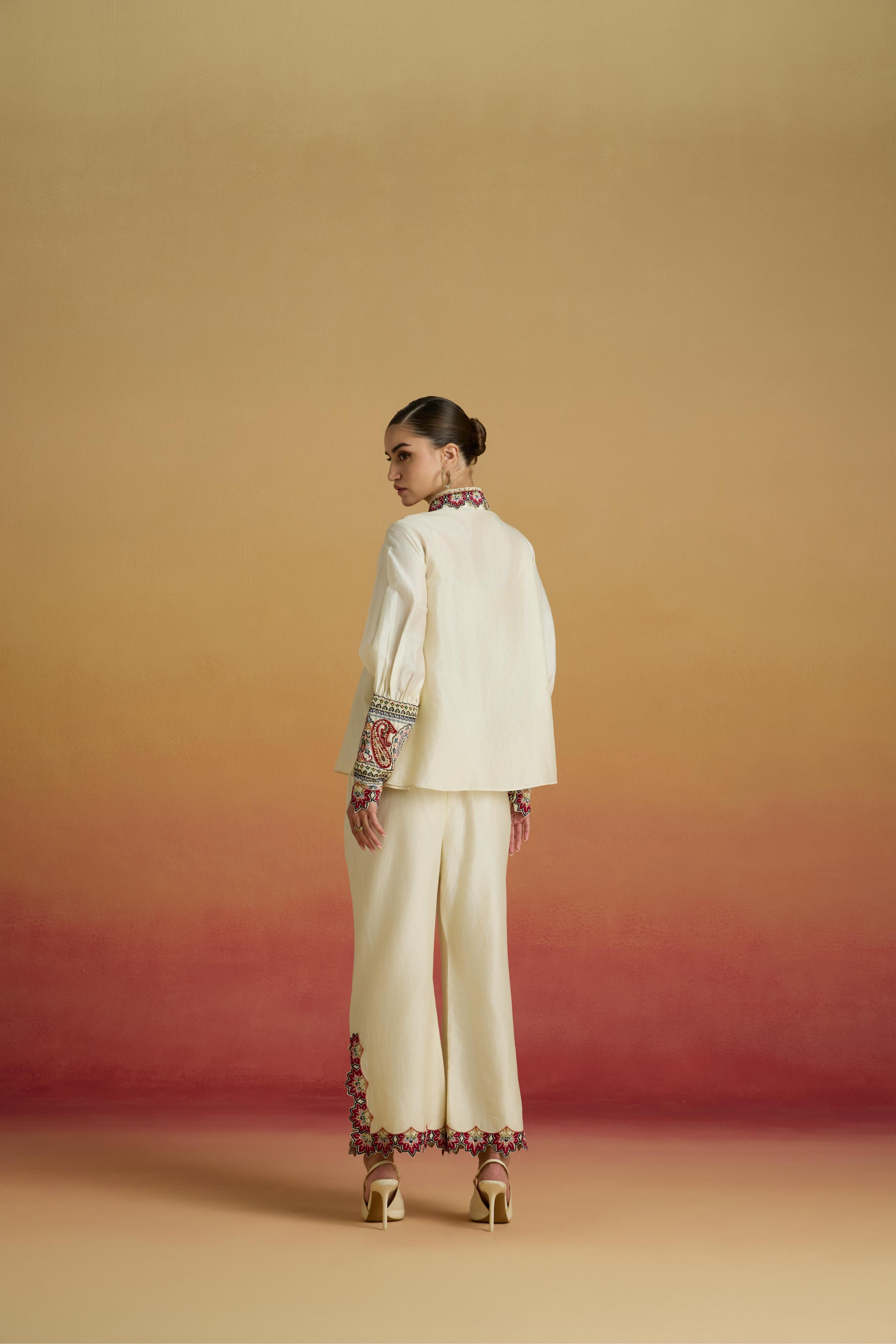 IVORY PAISLEY APPLIQUE PANTS