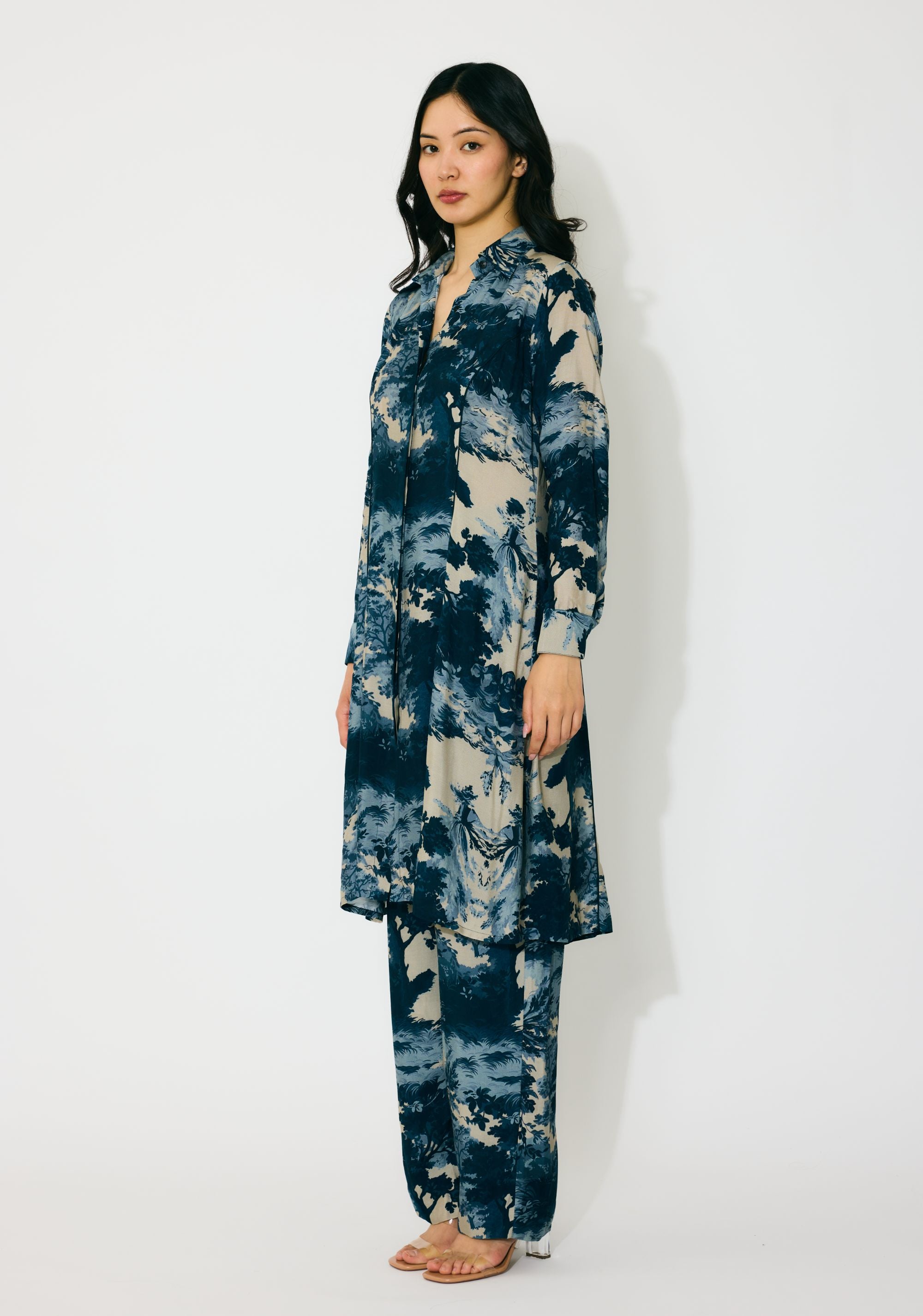 BLUE, INDIGO AND BEIGE TOILE PRINT LONG SHIRT