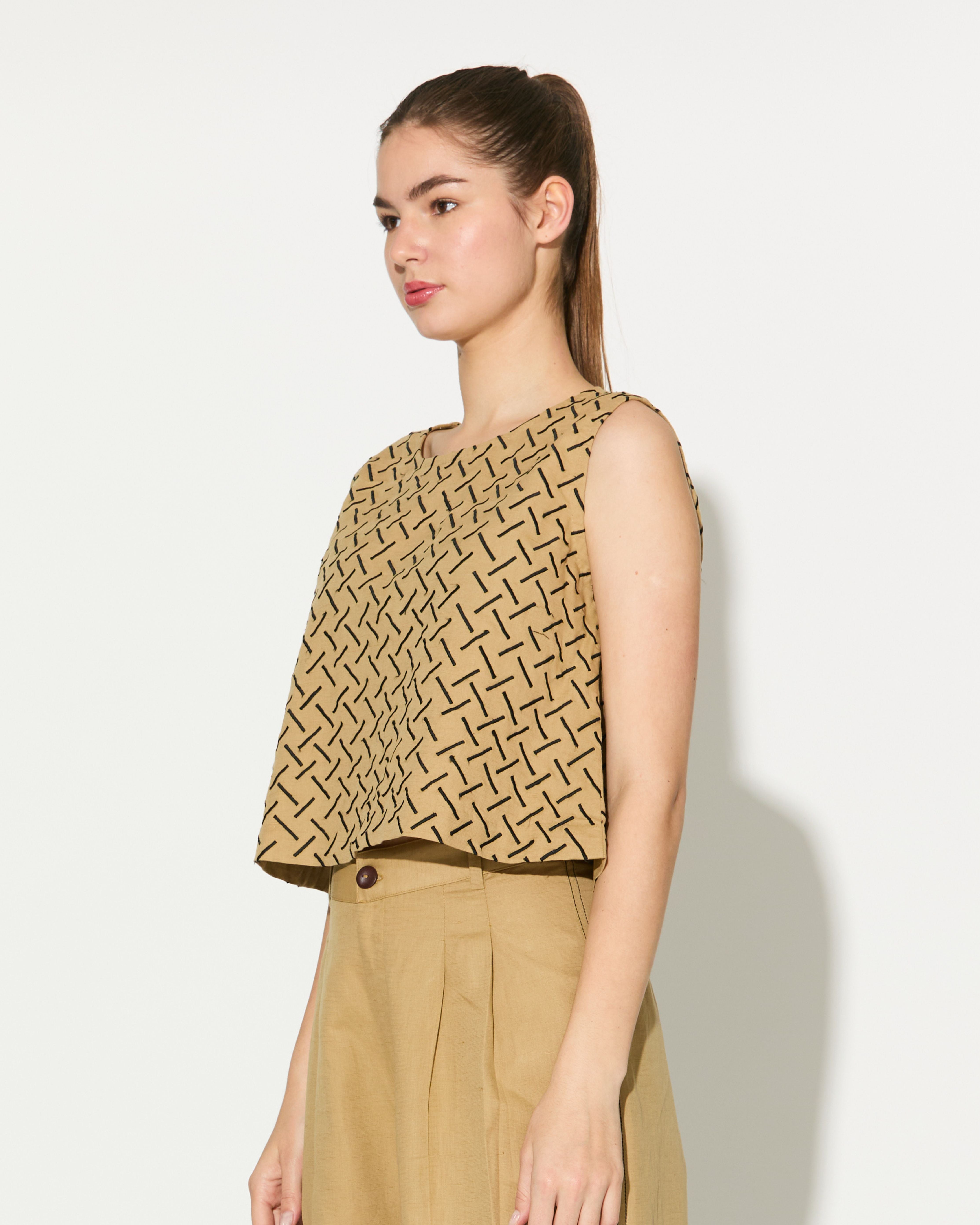 GOLDEN EMBROIDERED TOP