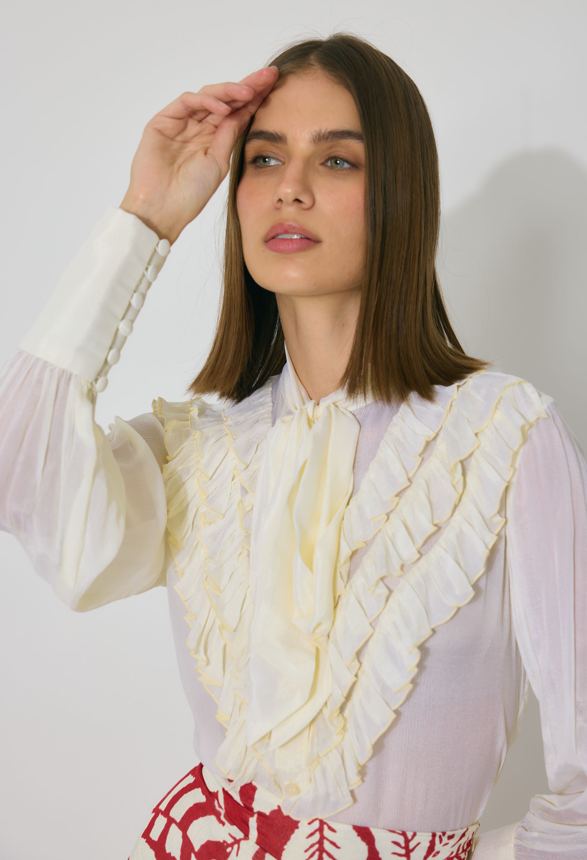 OFF WHITE FRILL BOW TIE TOP