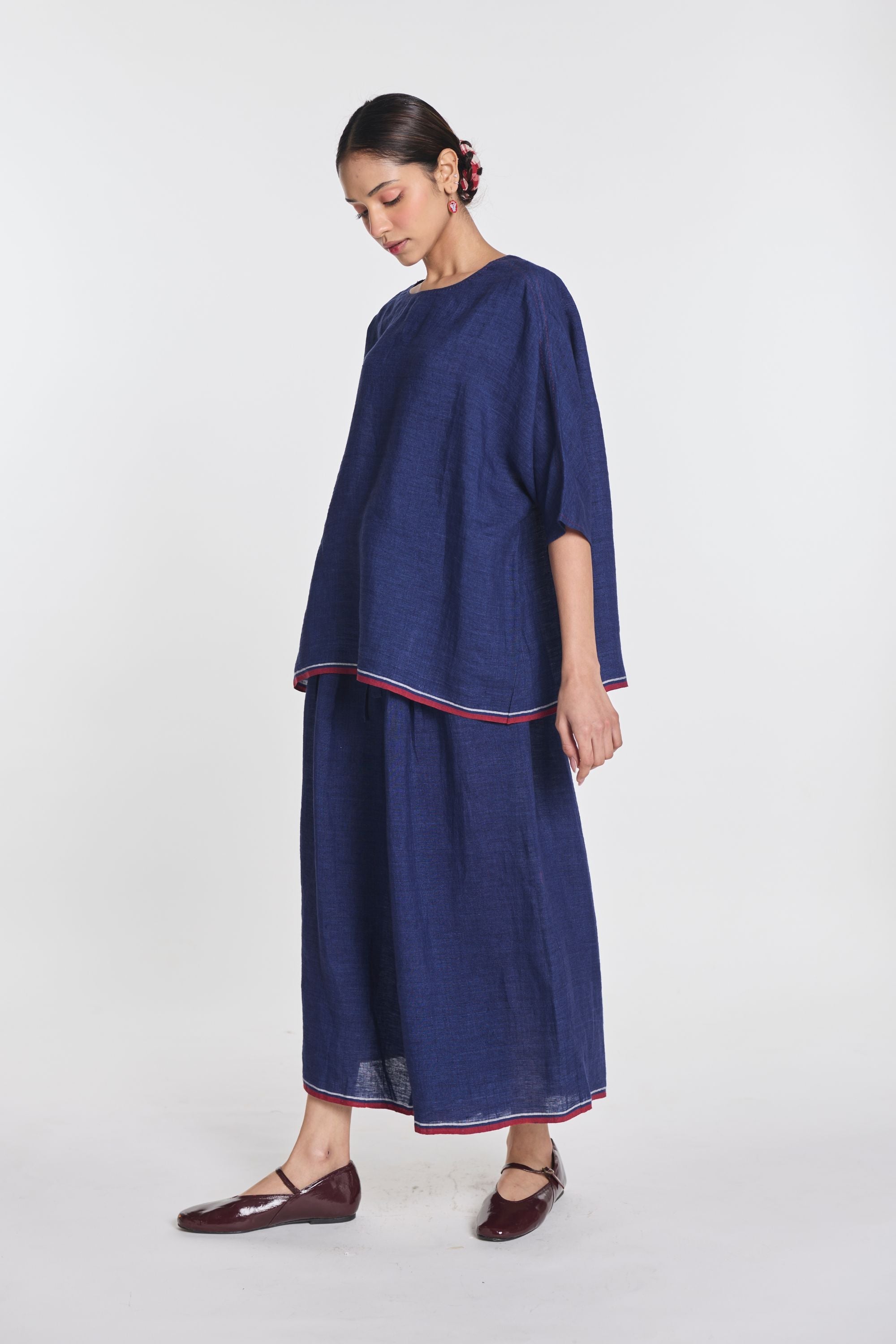 https://cdn.shopify.com/s/files/1/0736/3752/7749/files/417_804dcb4f-c7fd-45a8-bb40-d93525f95be7.jpg?v=1771907379