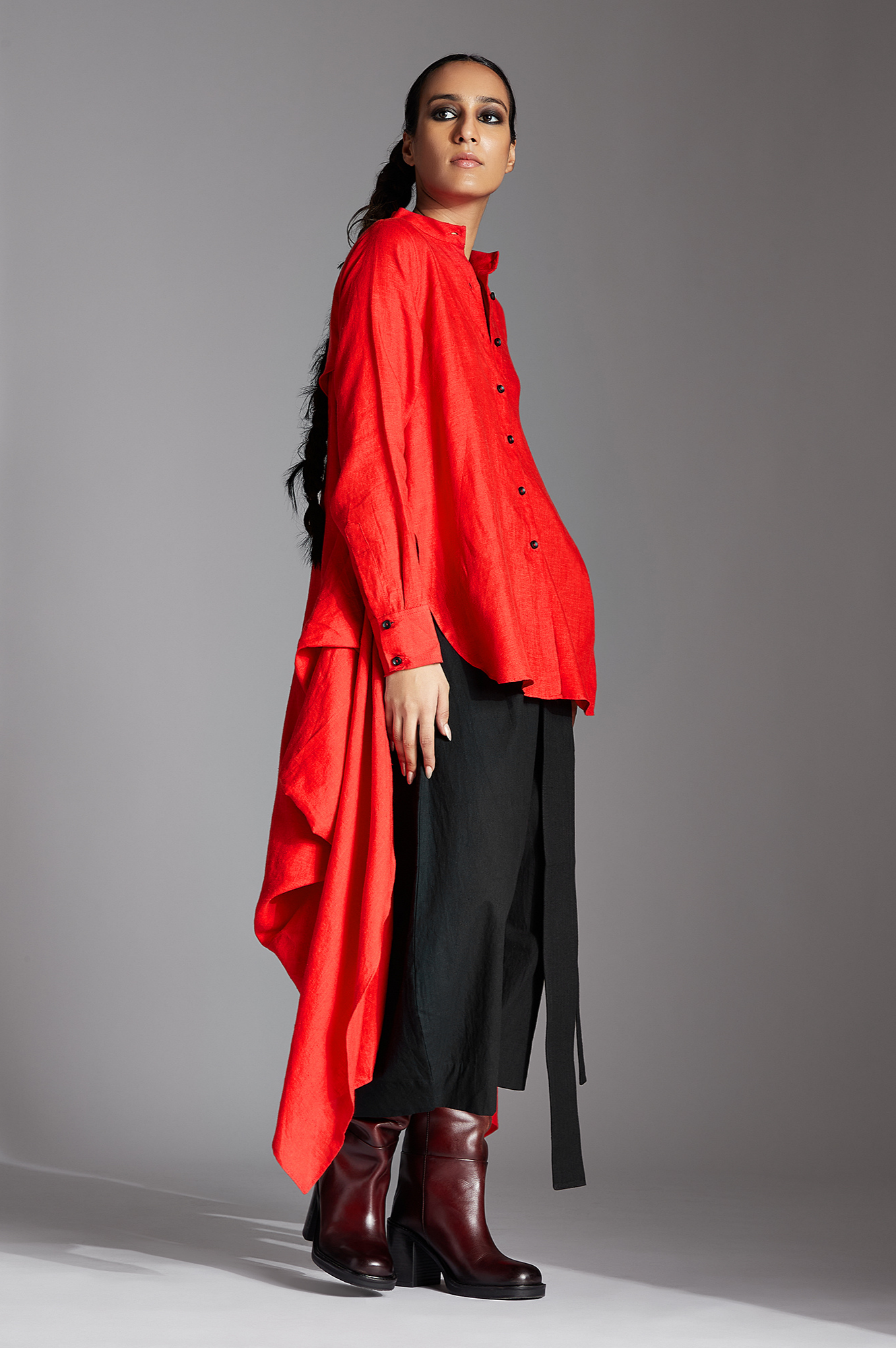 Elva Shirt in Red linen