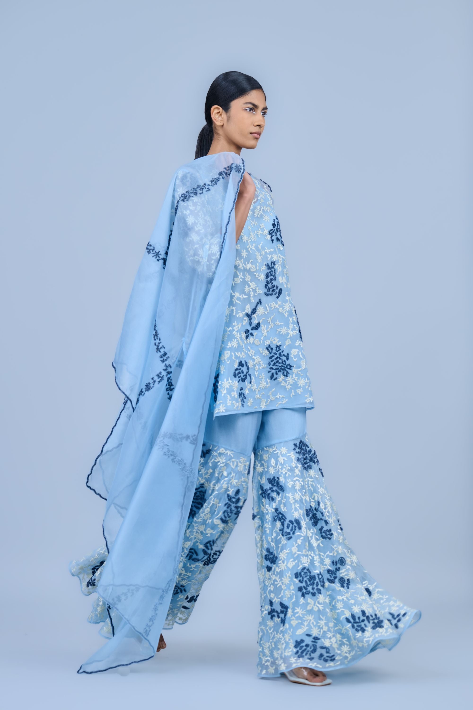Ice Spc Silk Organza Cape