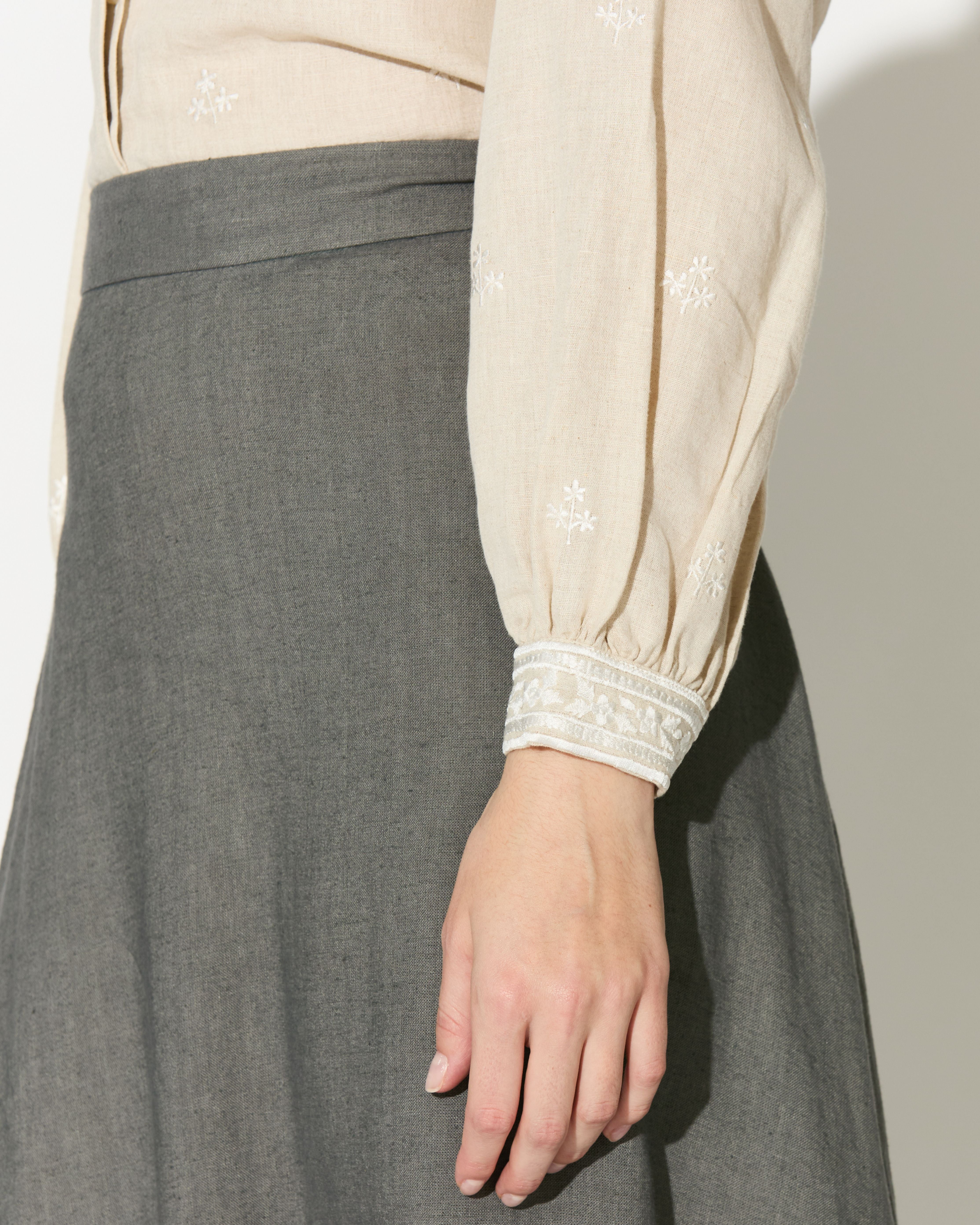 CREAM EMBROIDERED SHIRT