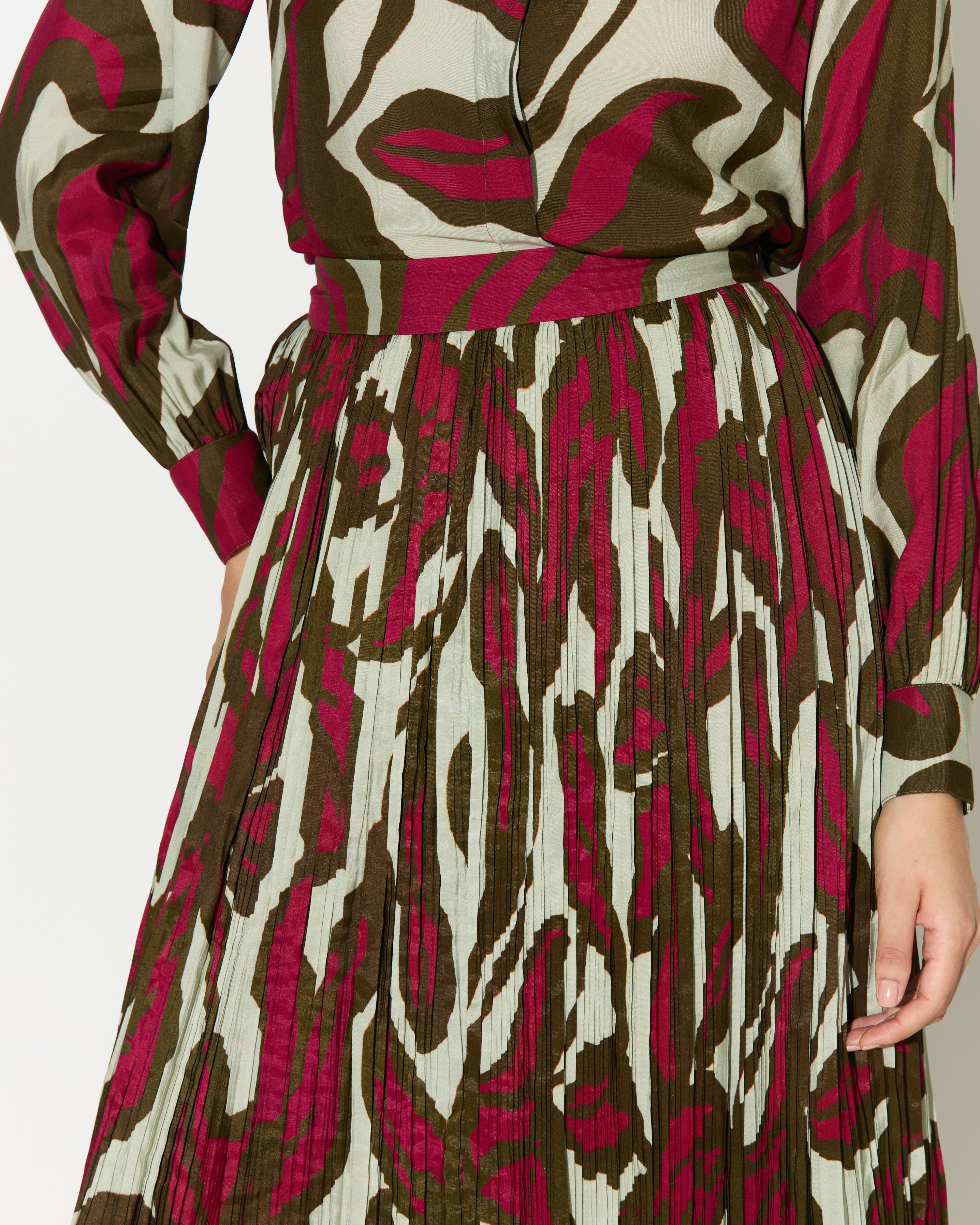 BEIGE, PINK AND GREEN FLORAL CRNKLED SKIRT