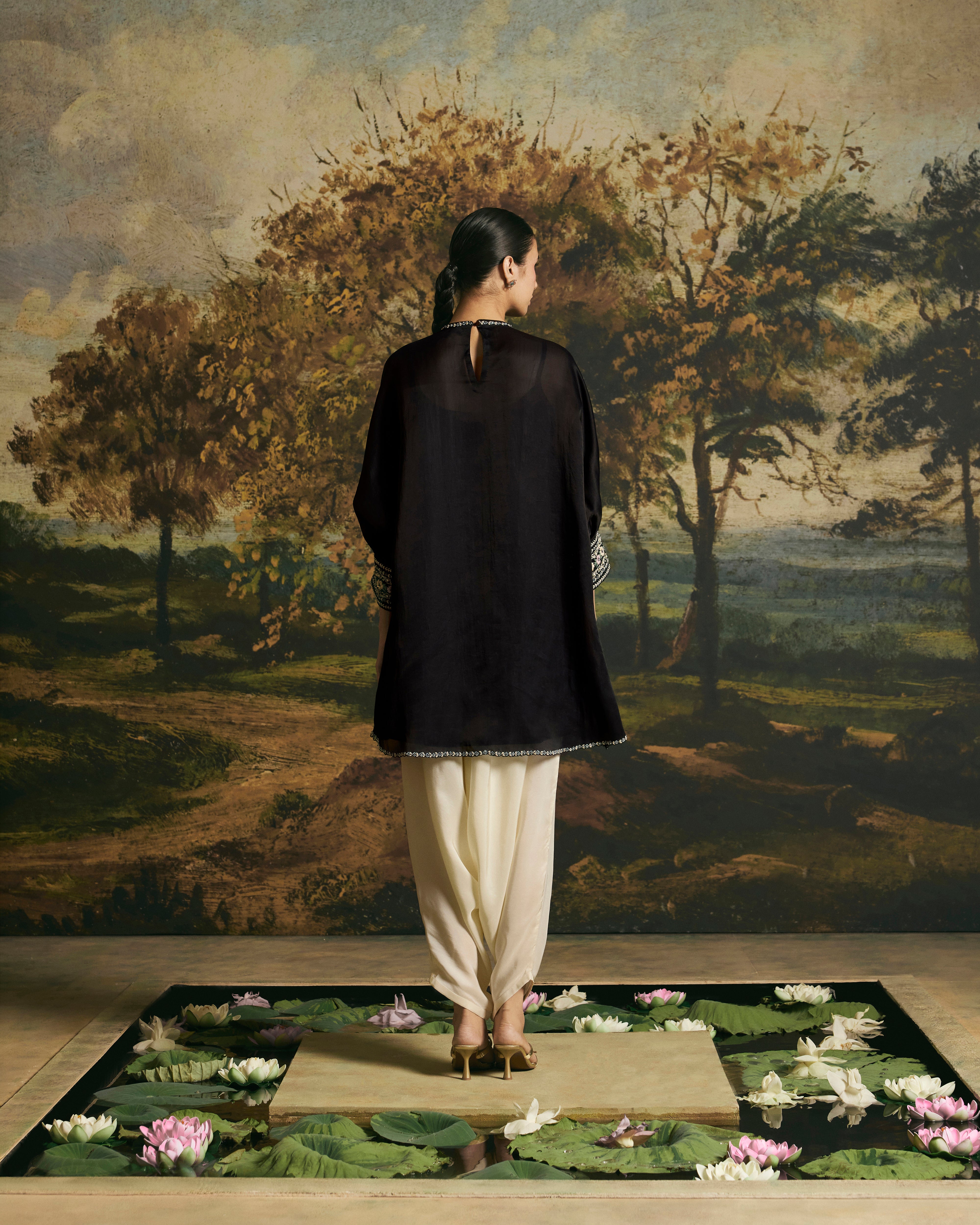 BLACK CONTRAST PAISLEY DETAIL TUNIC WITH HAREM PANTS