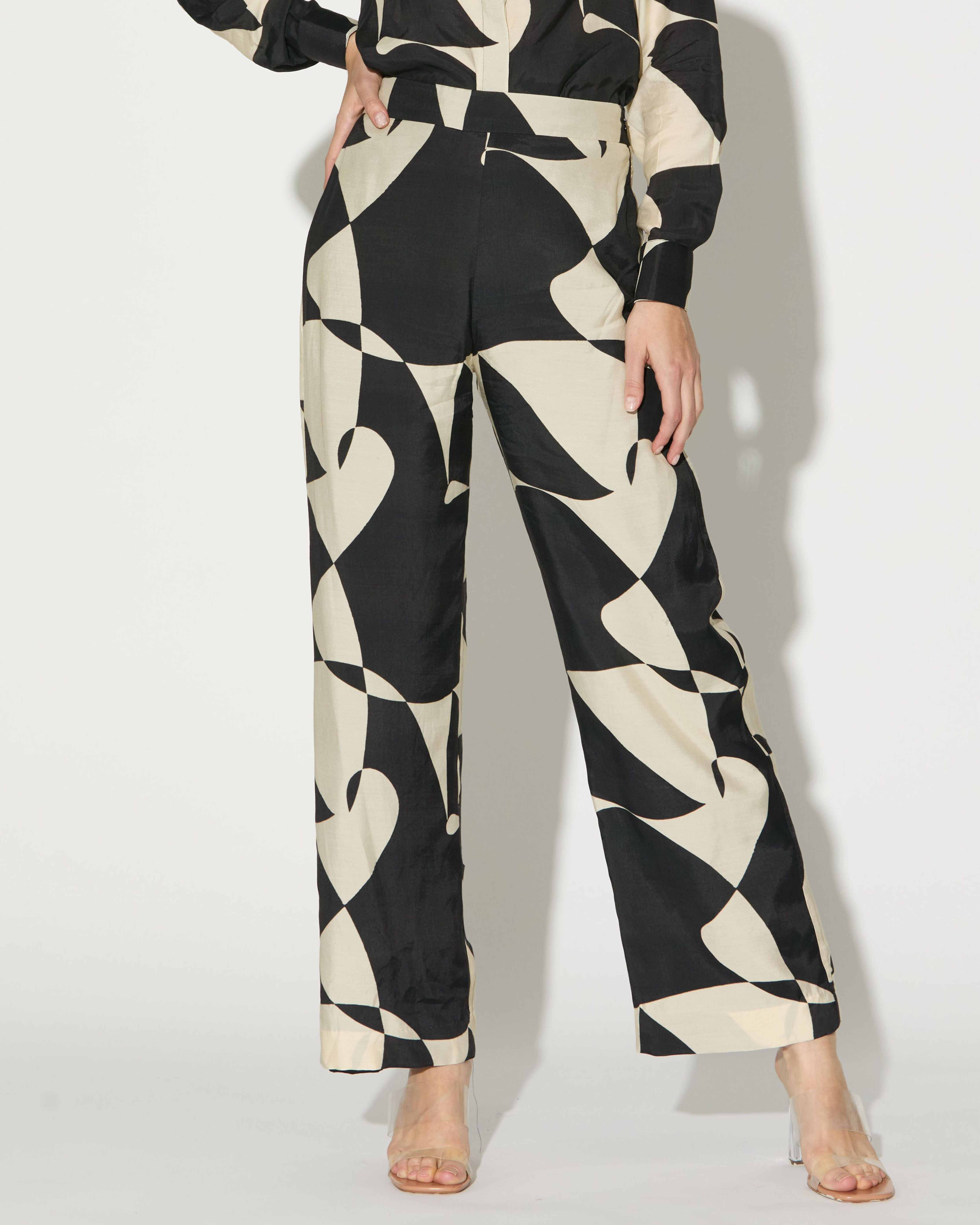 BLACK AND WHITE ABSTRACT PANTS