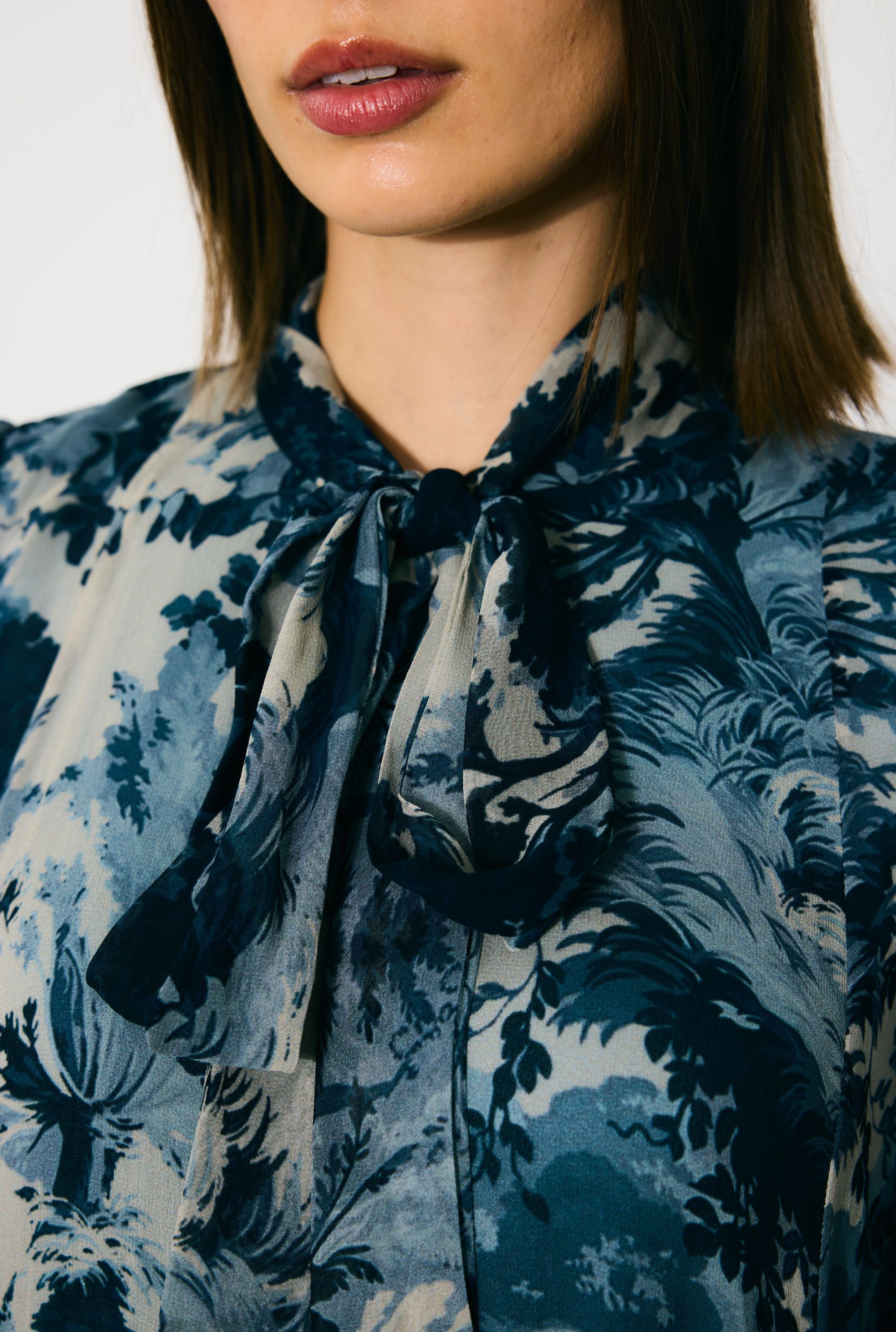 BLUE, INDIGO AND BEIGE TOILE PRINT LONG DRESS