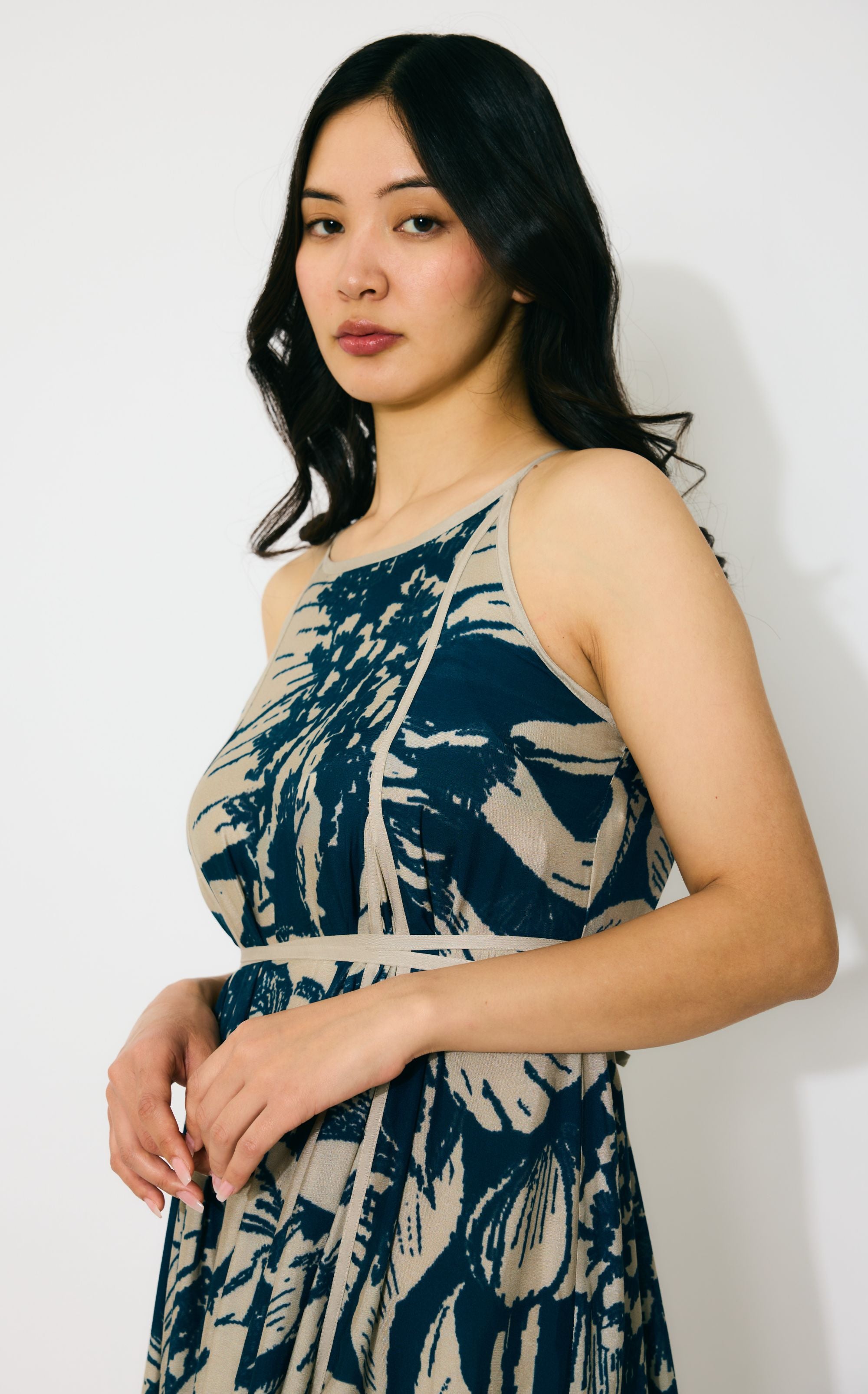 BLUE AND BEIGE FLORAL SLEEVELESS LONG DRESS