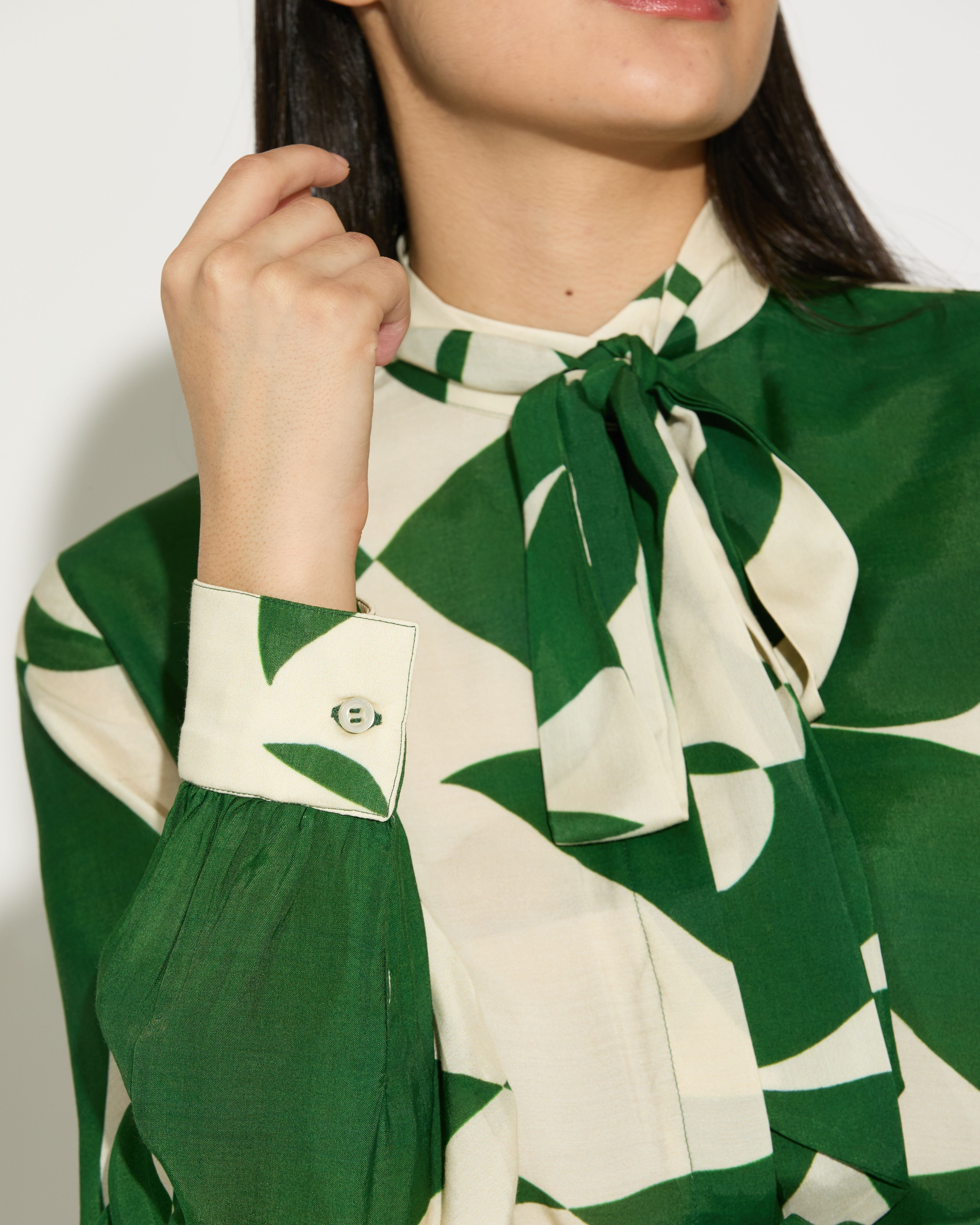 GREEN AND WHITE ABSTRACT BOW TIE SHIRT