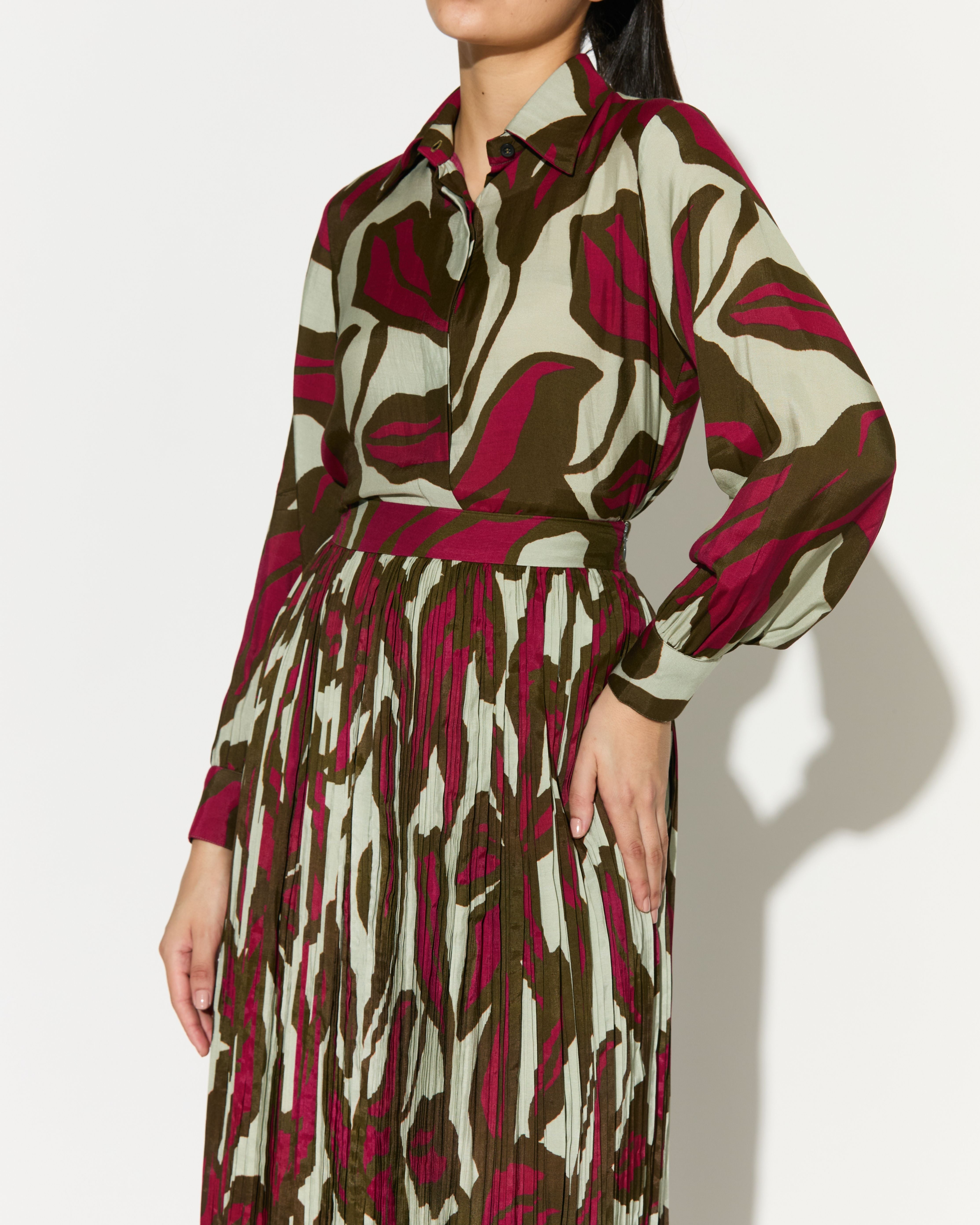 BEIGE, PINK AND GREEN FLORAL CRNKLED SKIRT