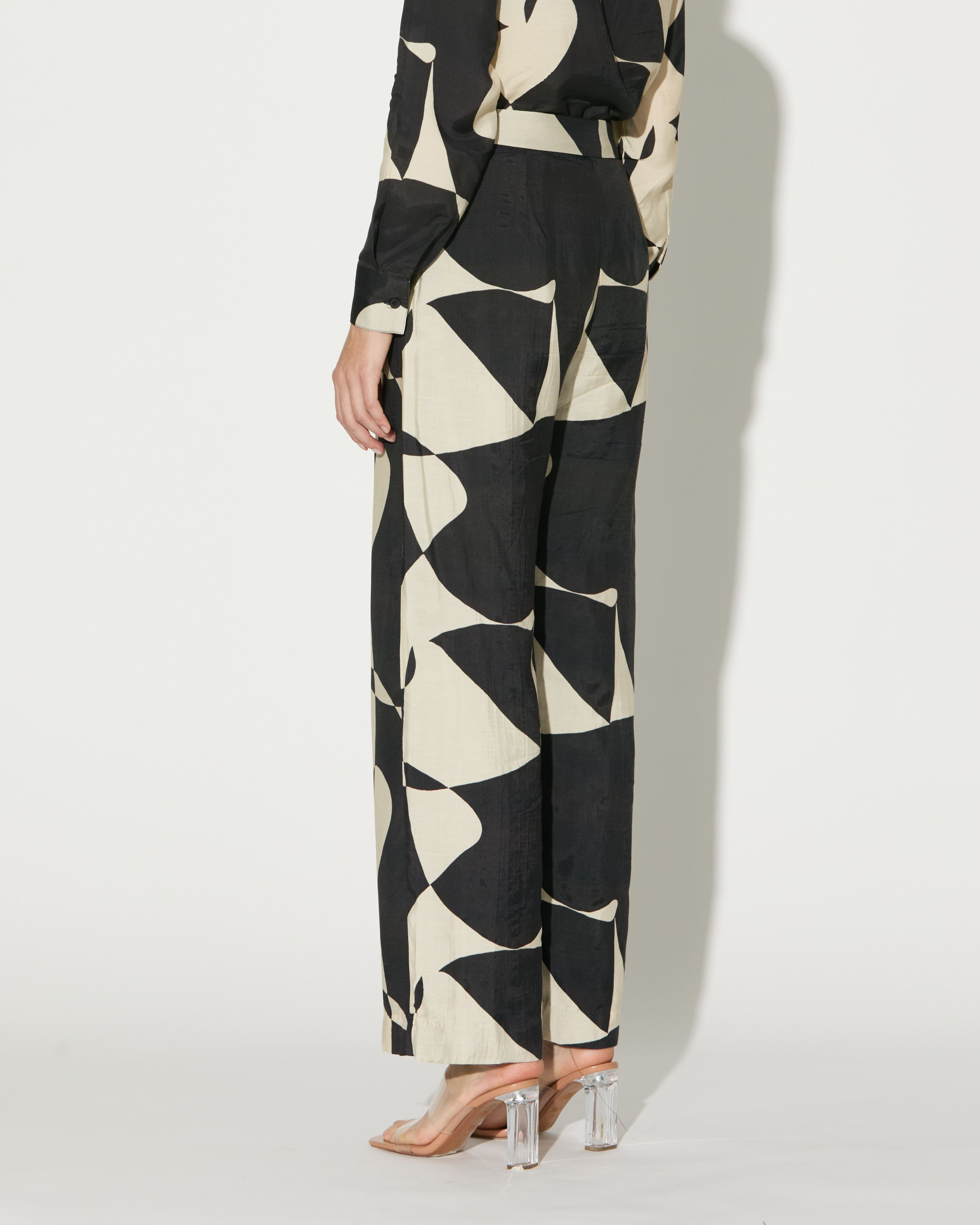 BLACK AND WHITE ABSTRACT PANTS