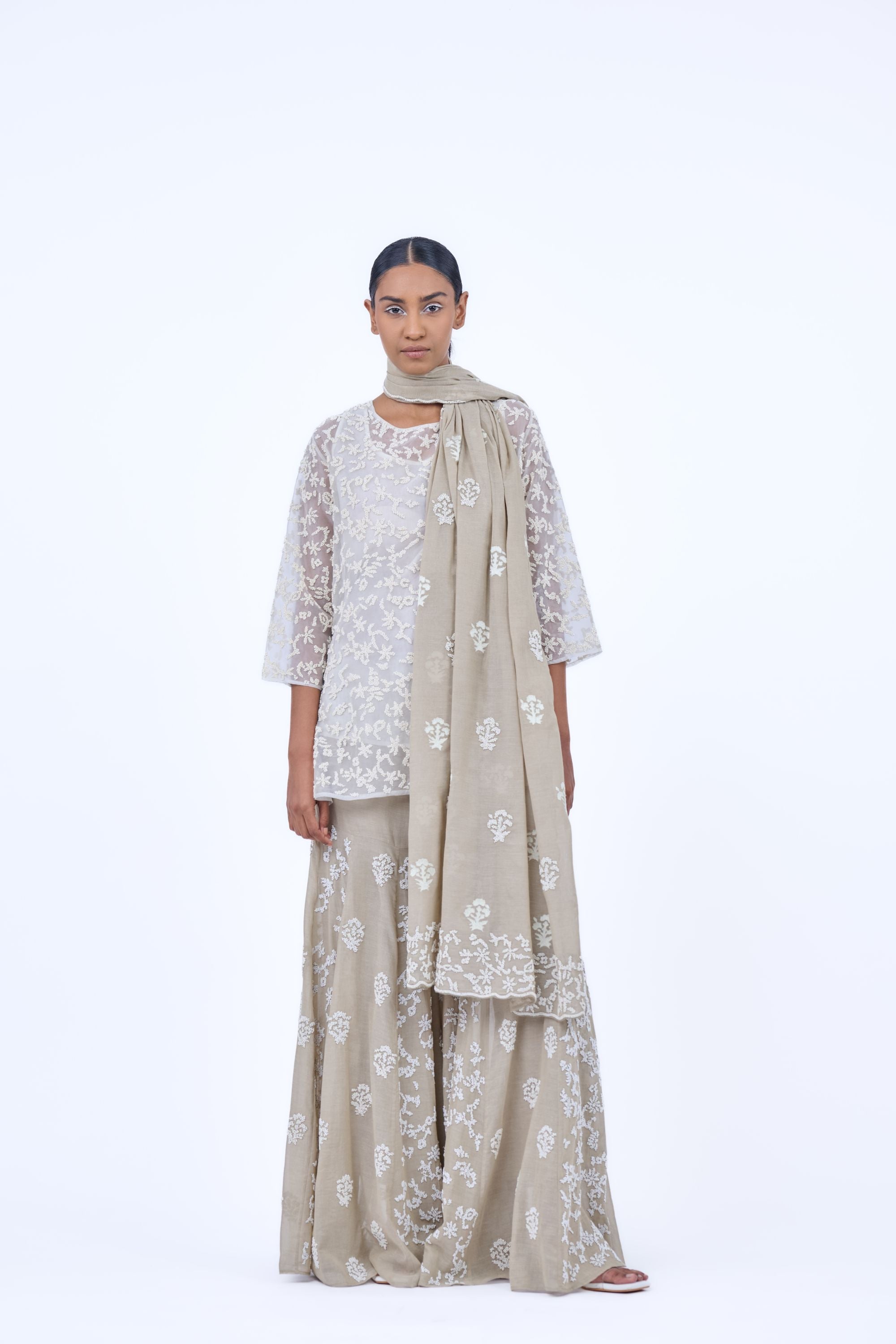 Ecru Ec Silk Organza Cape