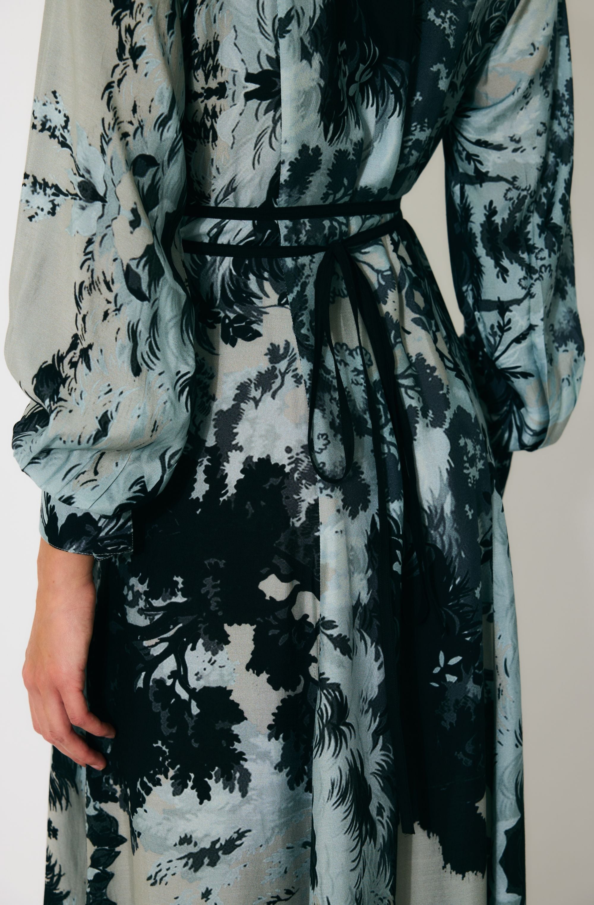 BLUE AND BLACK TOILE PRINT DRESS