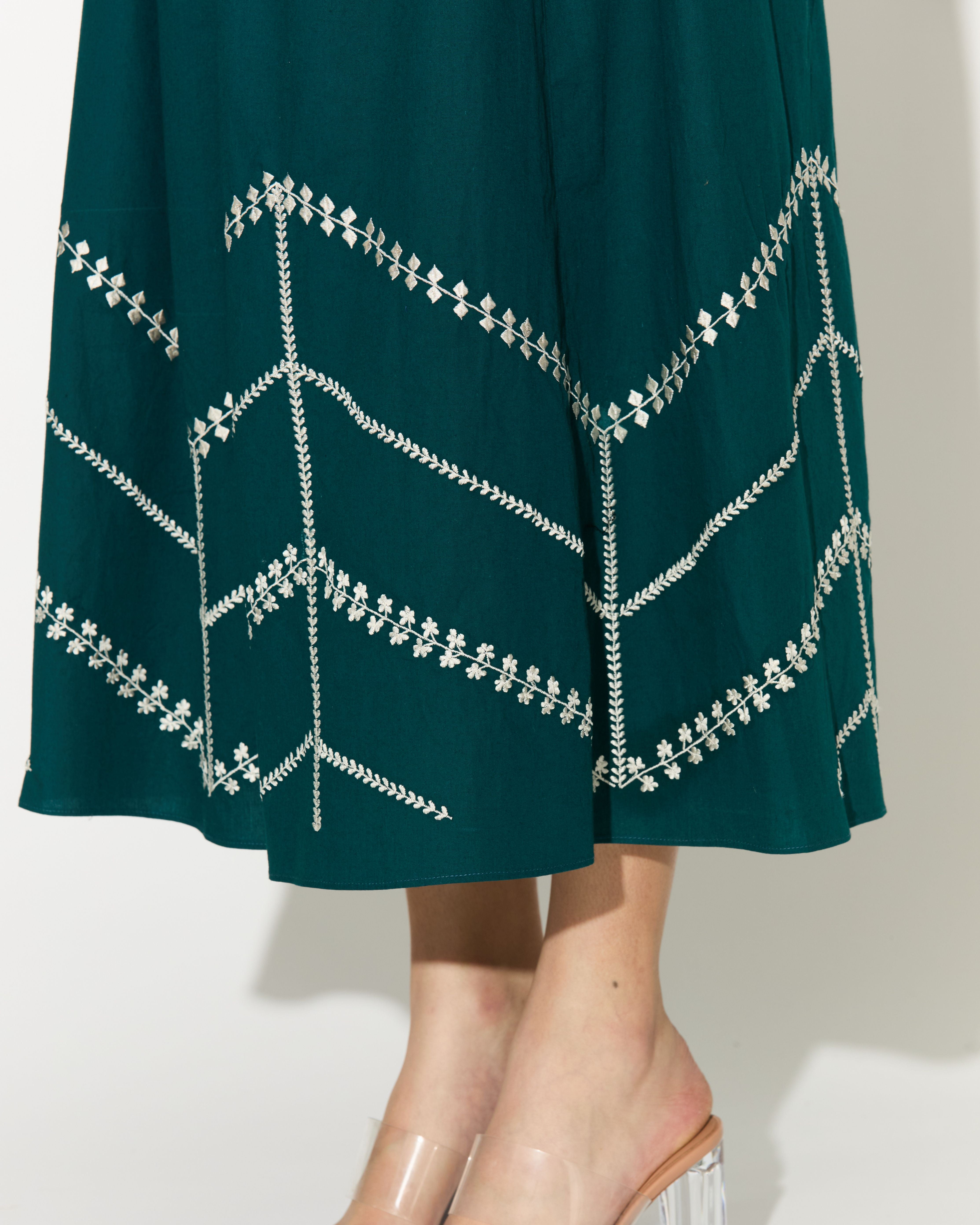 TEAL EMBROIDERED SKIRT
