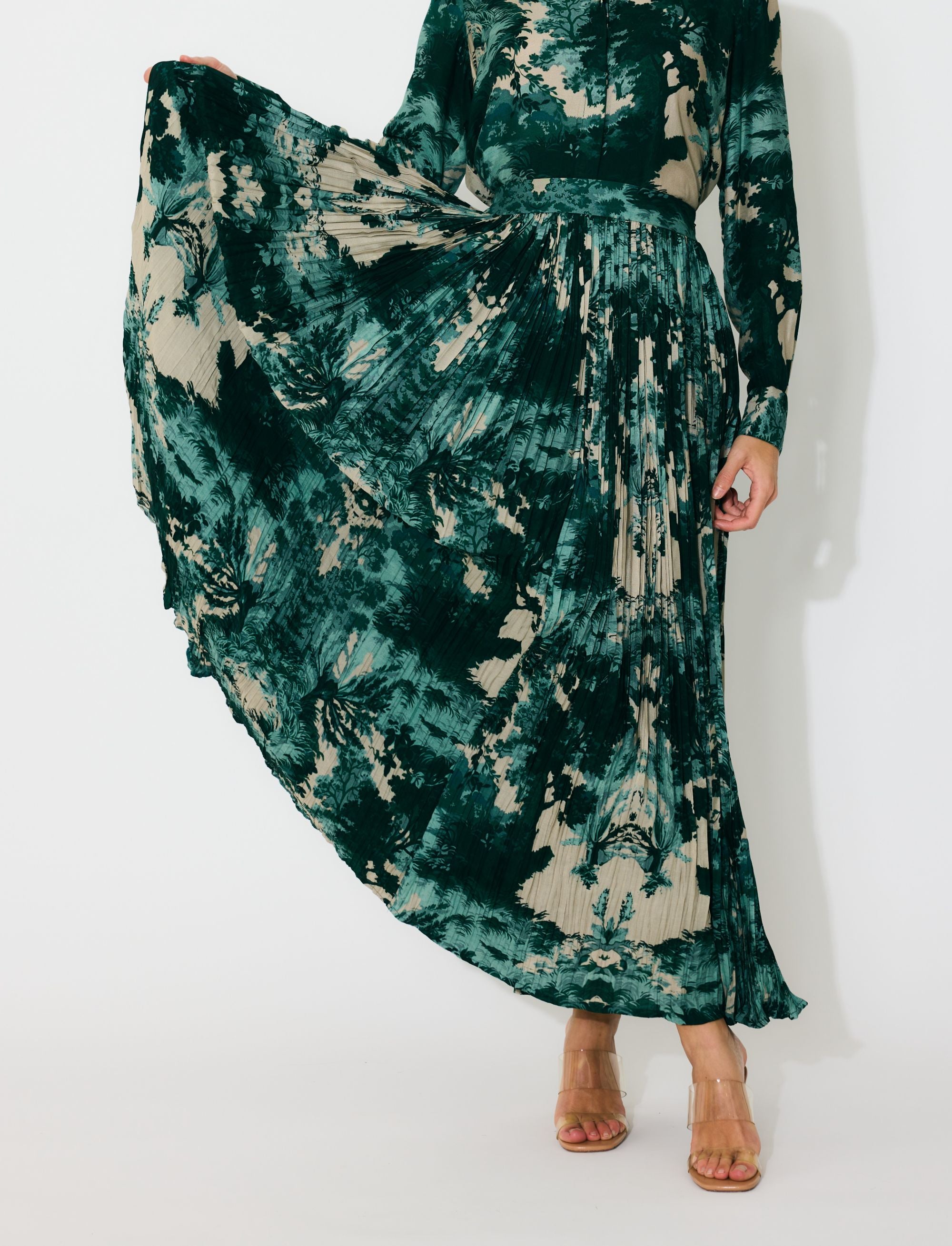 DARK GREEN, MINT AND BEIGE TOIL PRINT CRINKLED SKIRT