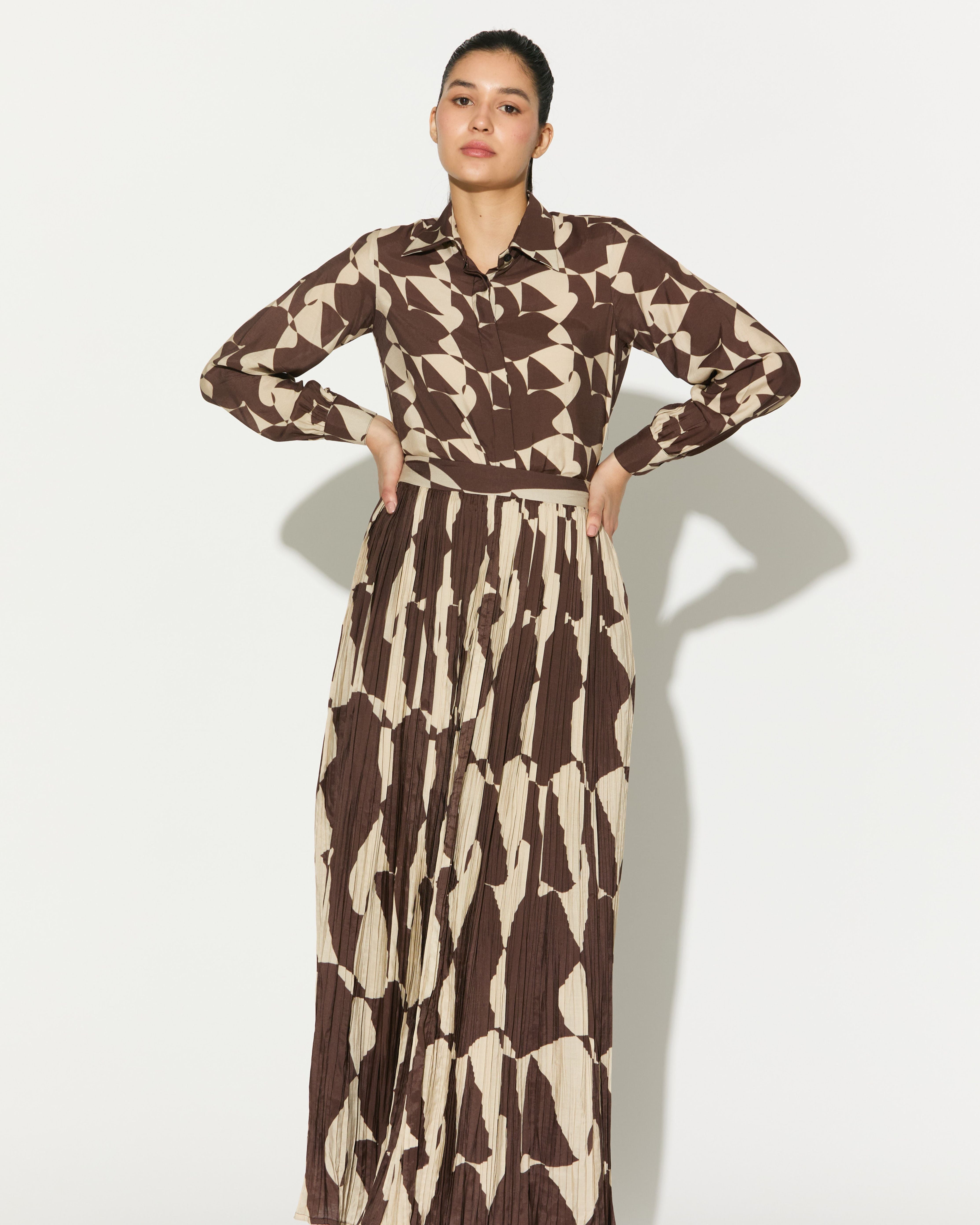 BROWN AND WHITE ABSTRACT CRINKLED SKIRT