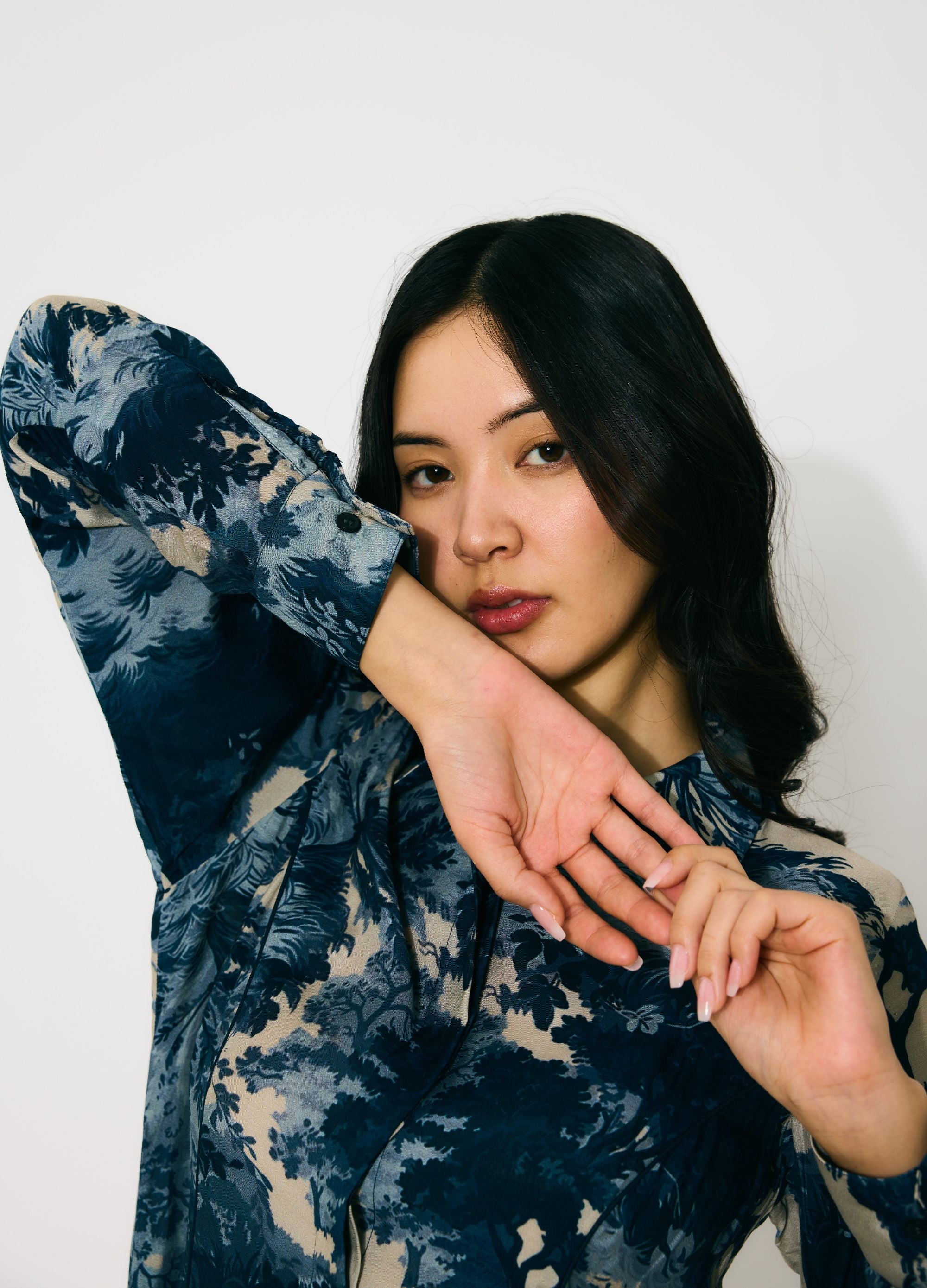 BLUE, INDIGO AND BEIGE TOILE PRINT SHIRT DRESS