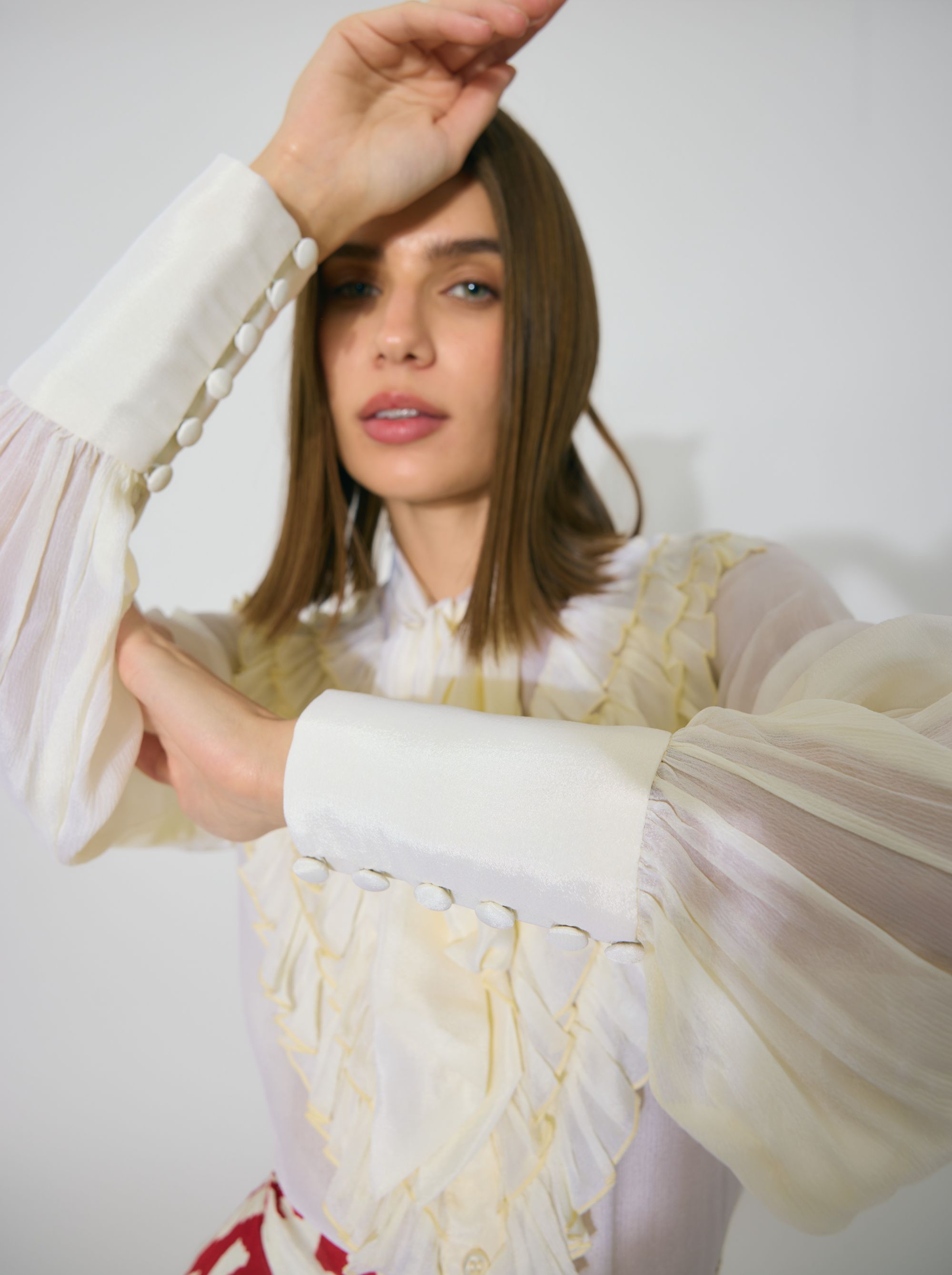 OFF WHITE FRILL BOW TIE TOP