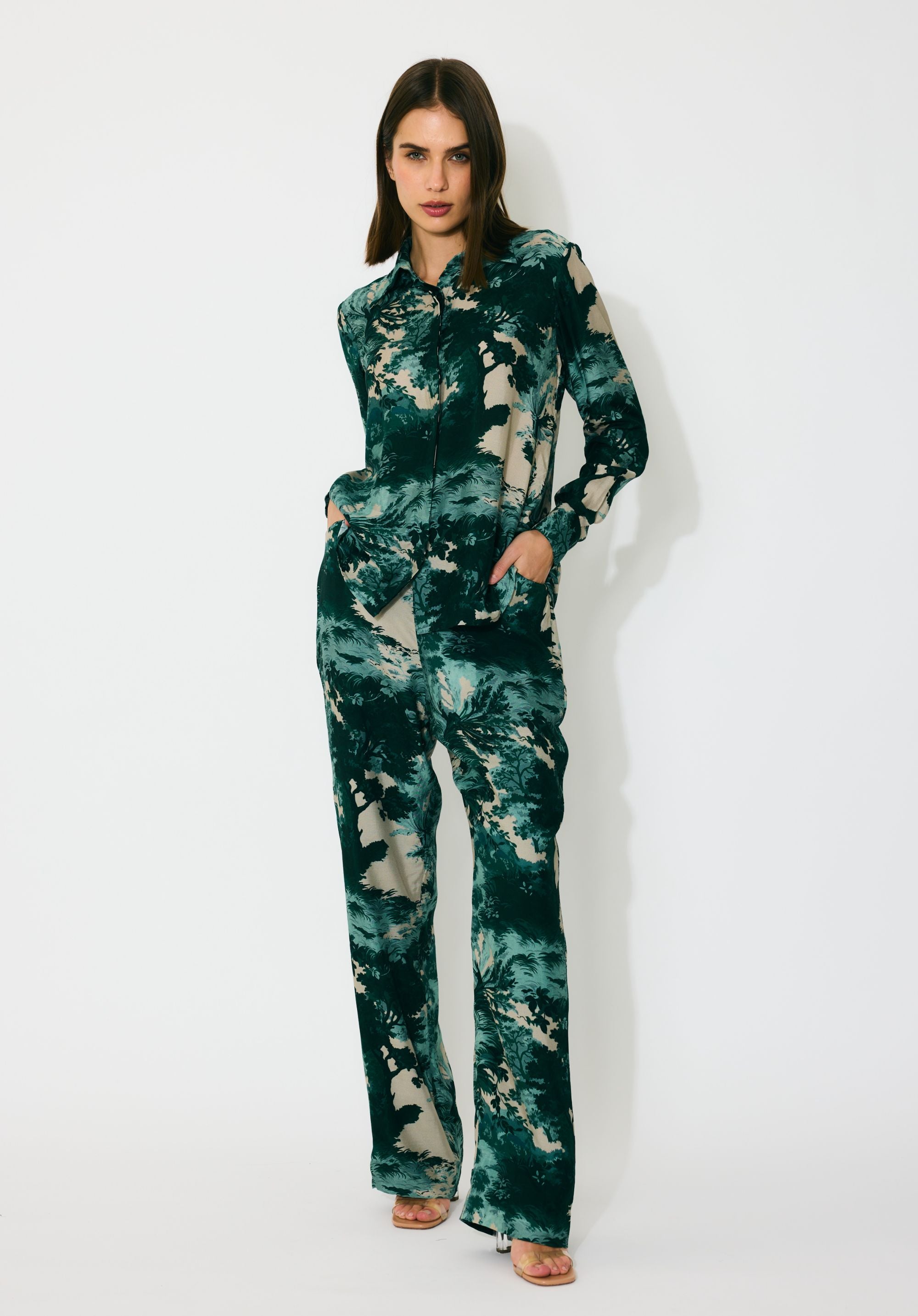 DARK GREEN, MINT AND BEIGE TOIL PRINT PANTS