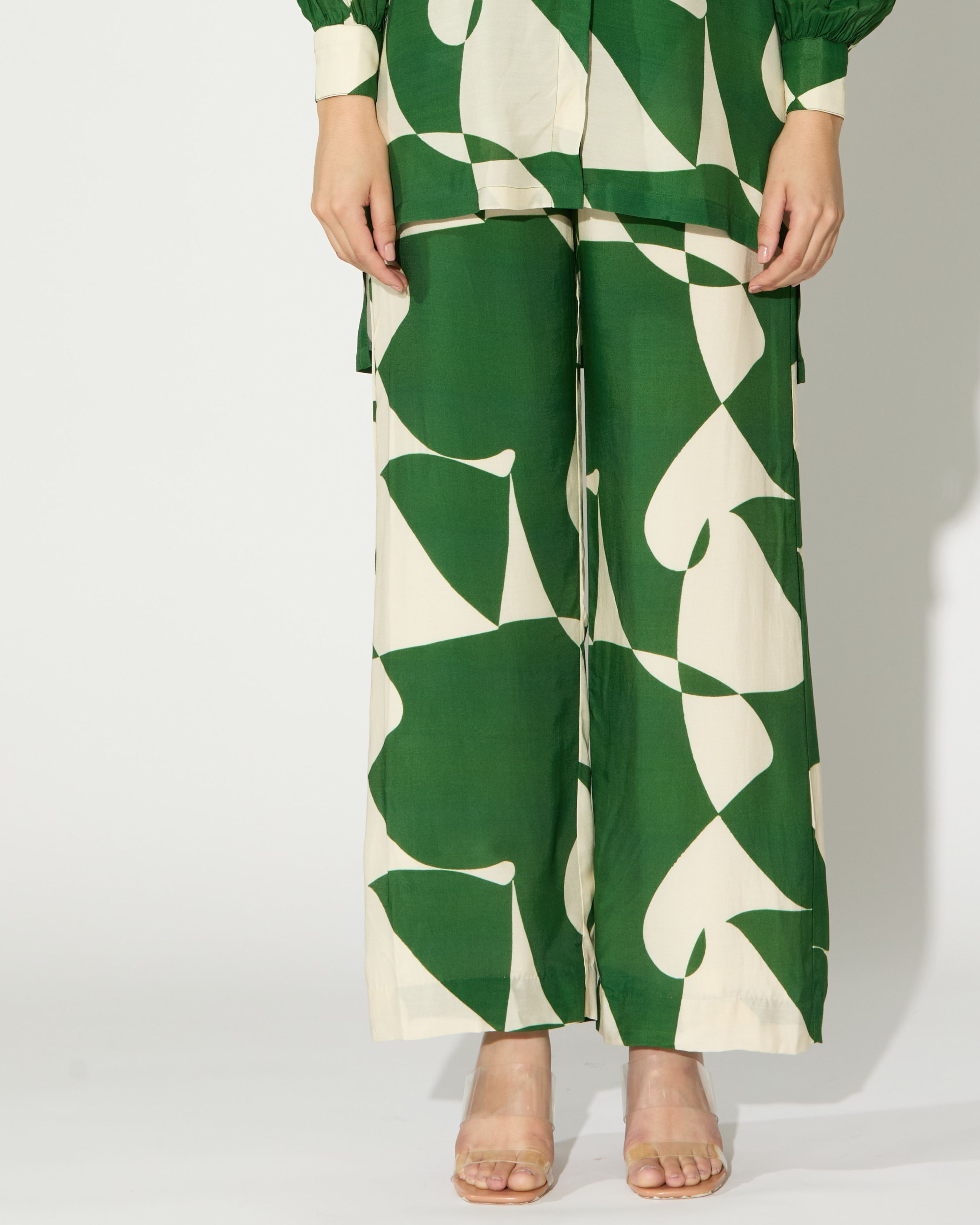 GREEN AND WHITE ABSTRACT PANTS