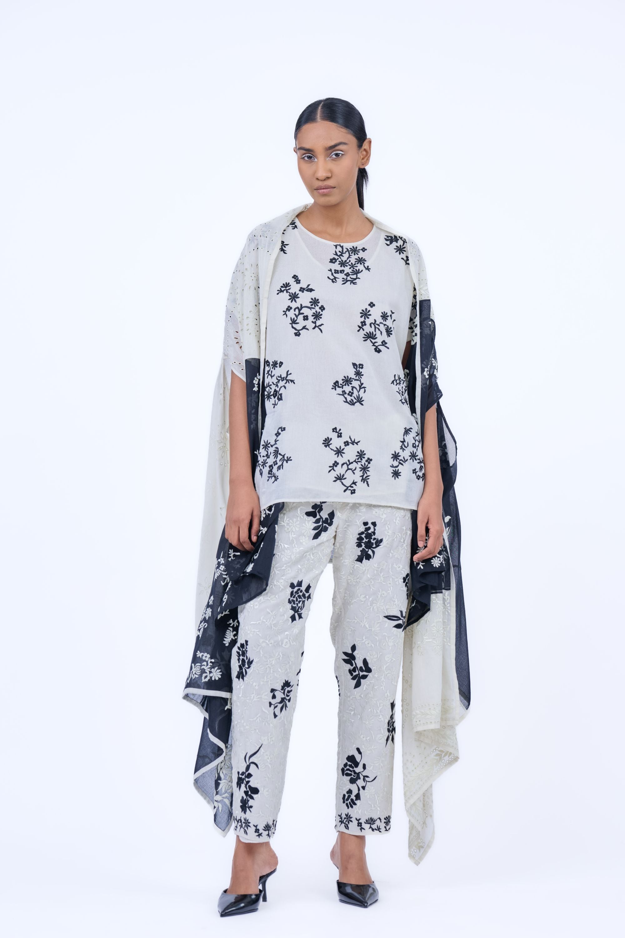 Ecru Blk Handloom Cotton Top