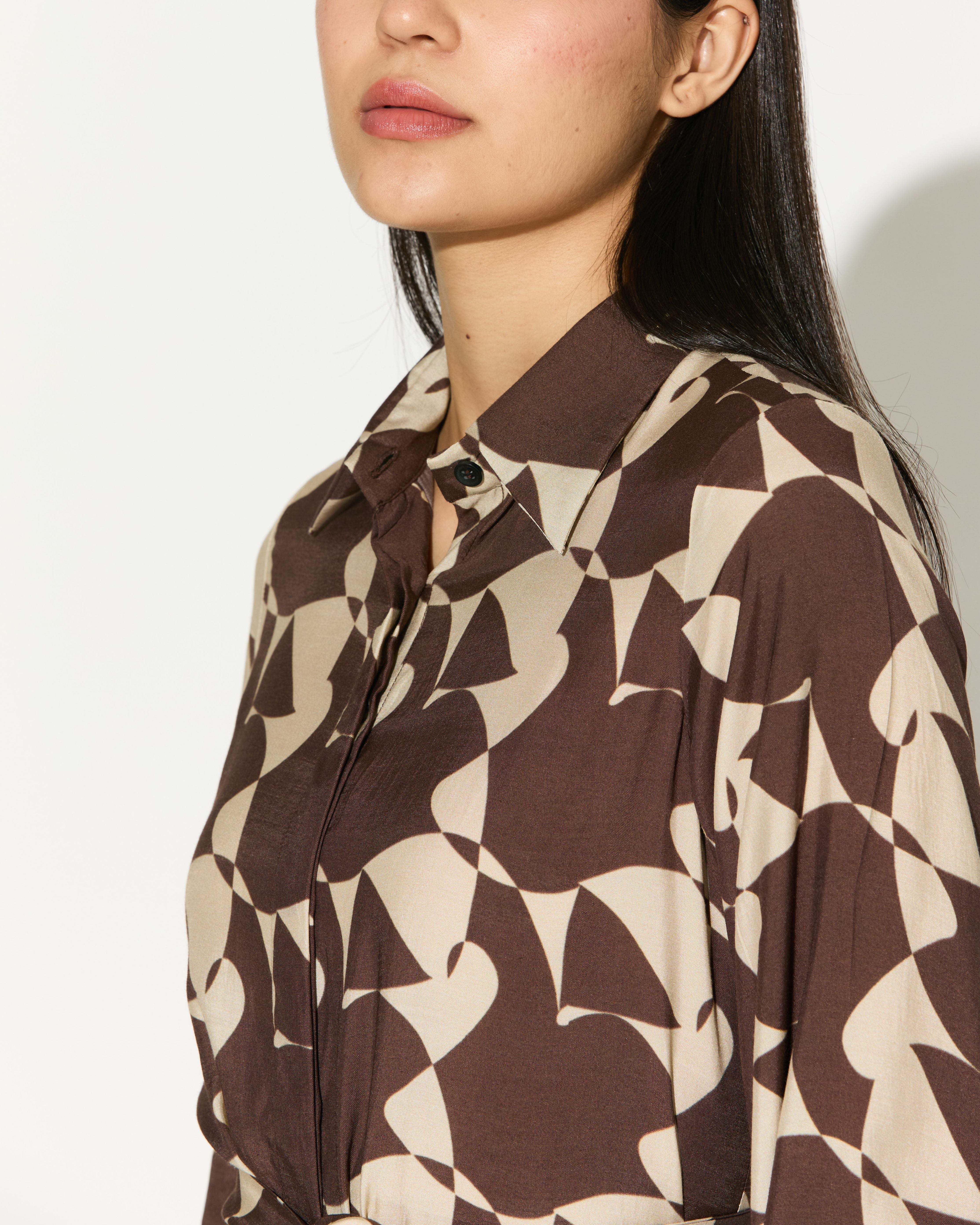 BROWN AND WHITE ABSTRACT SHIRT DRESS