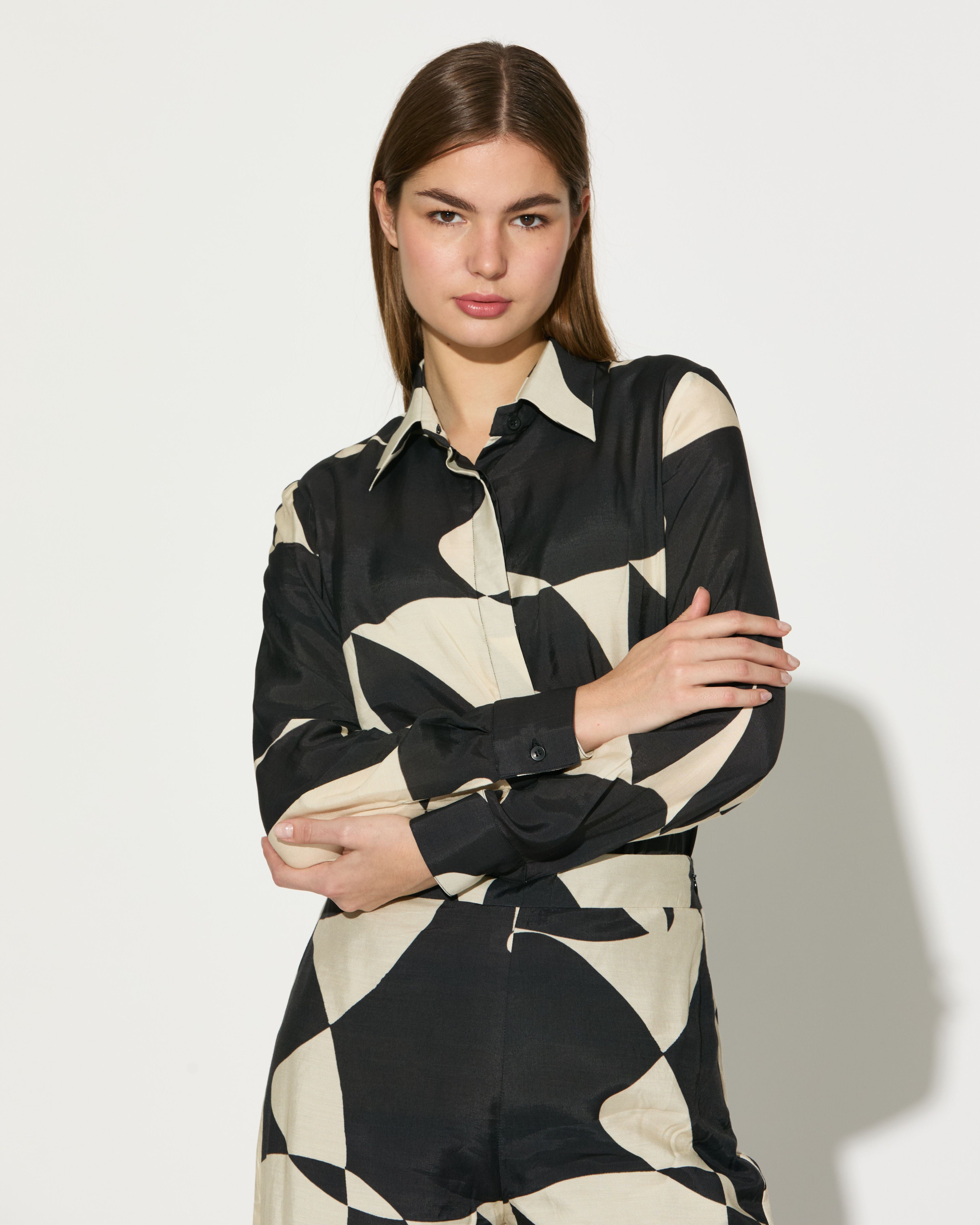 BLACK AND WHITE ABSTRACT PANTS