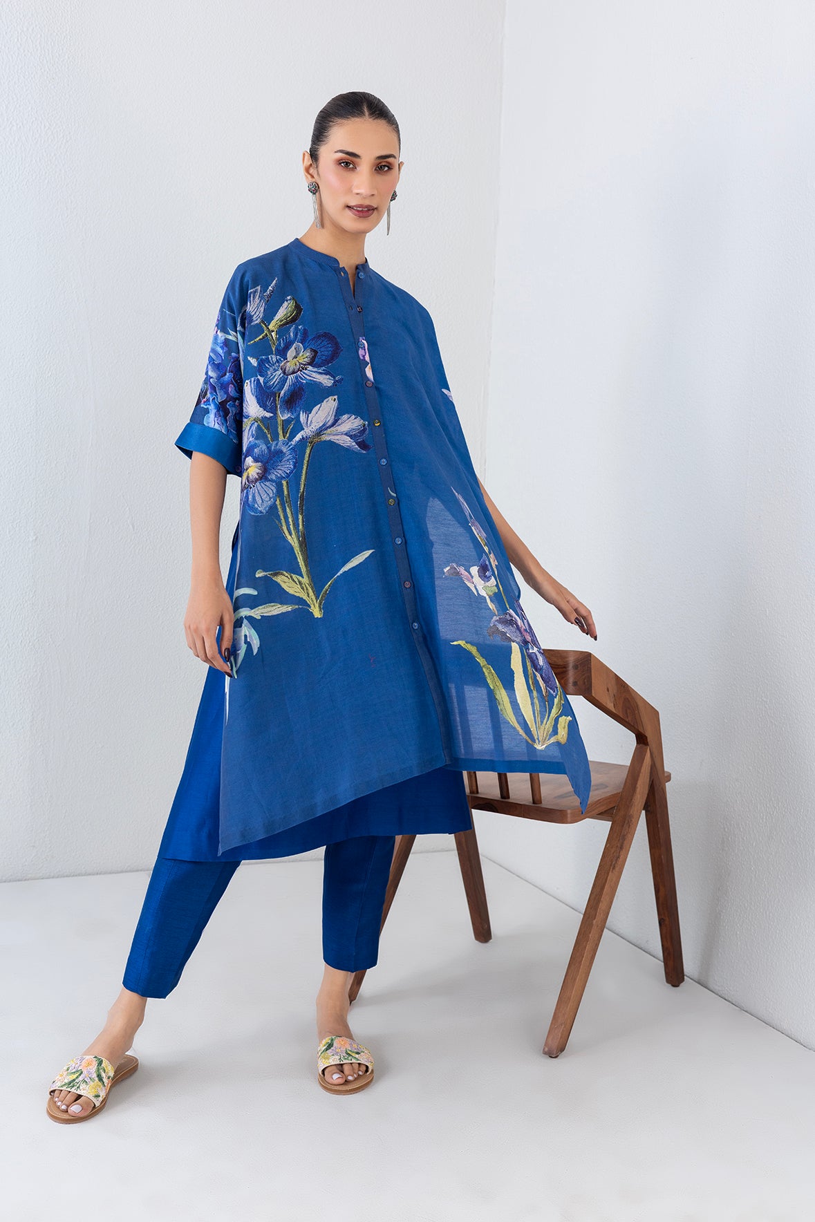 Blue Lagoon Silk Chanderi Floral Printed Kaftaan Set (2 Pcs)