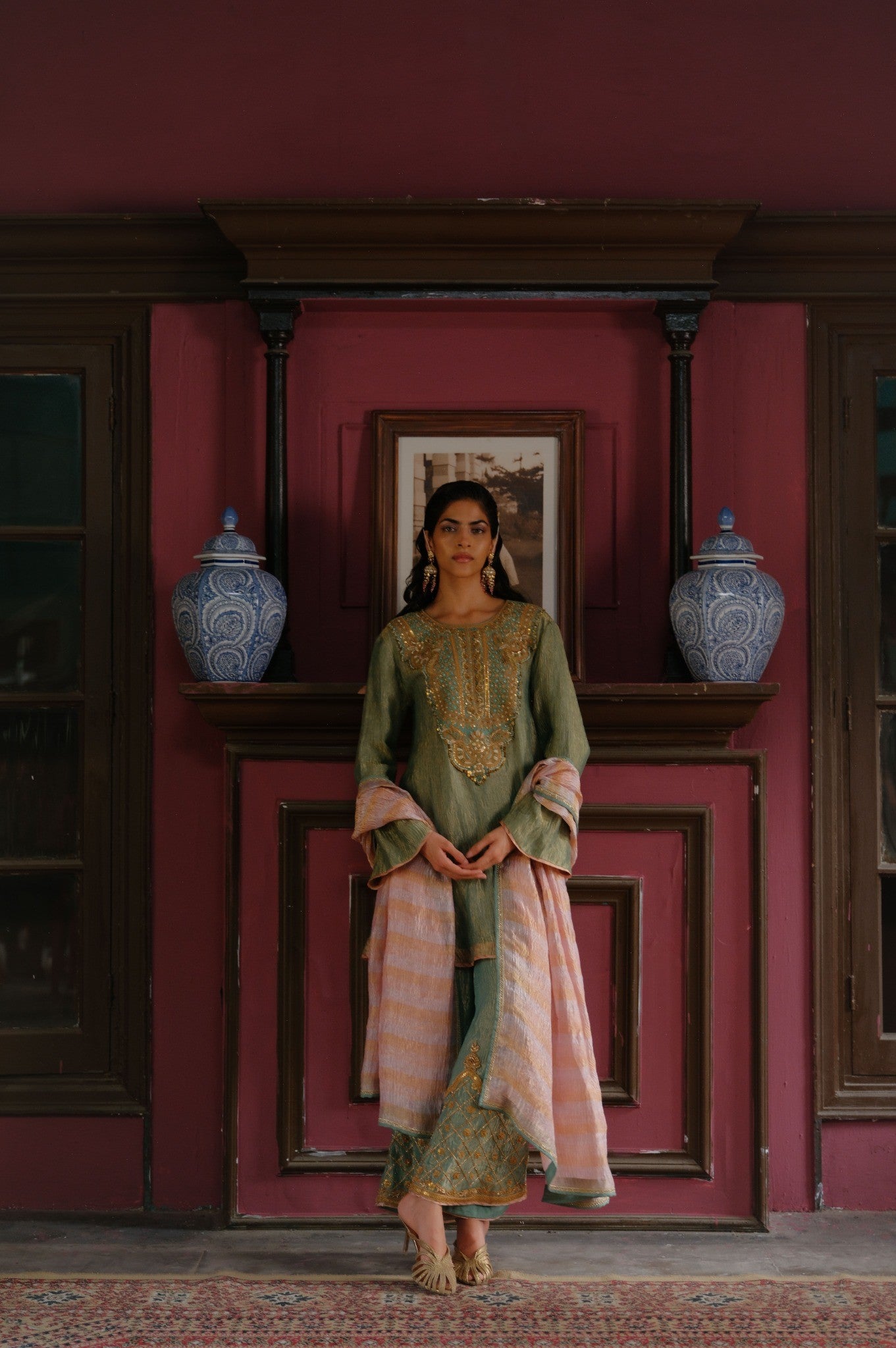KESARI KURTA PANT DUPATTA SET