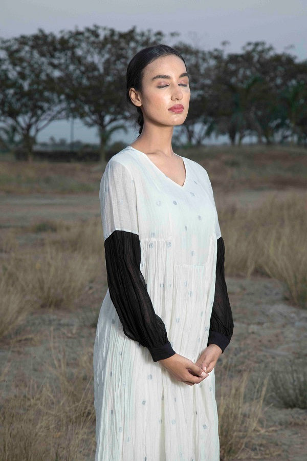 Sliver Dot Gathered Kurta