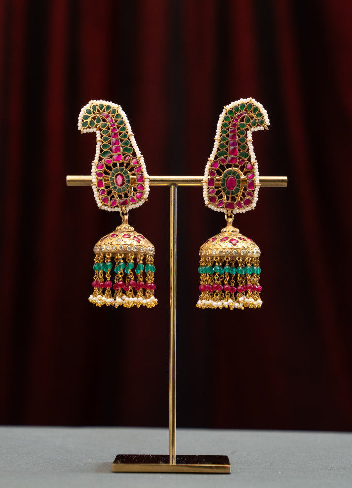 ROYAL PEACOCK Ear Cuff
