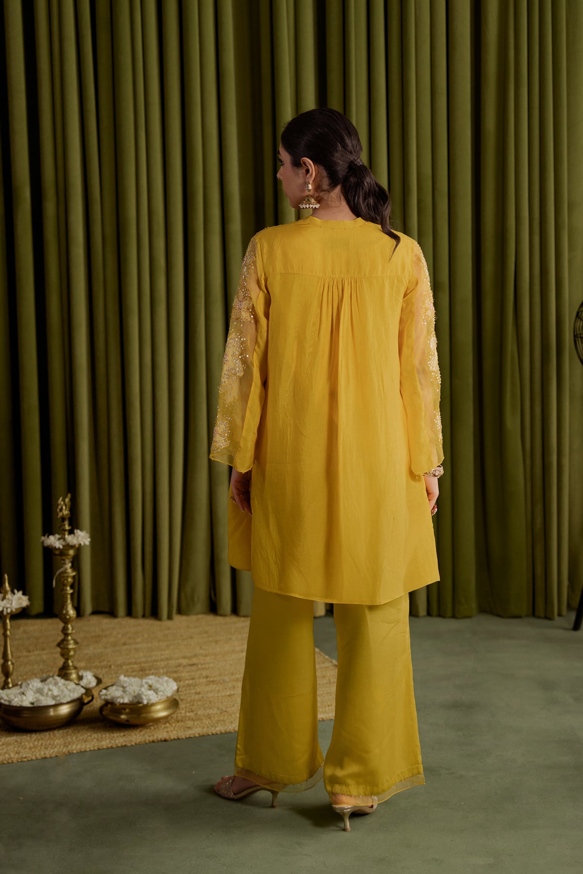 Mango co-ord set with embroidered floral pattern.