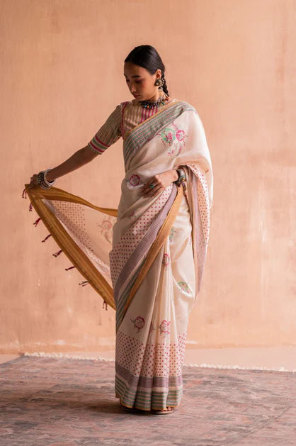 Barsana svet white yamuna sari