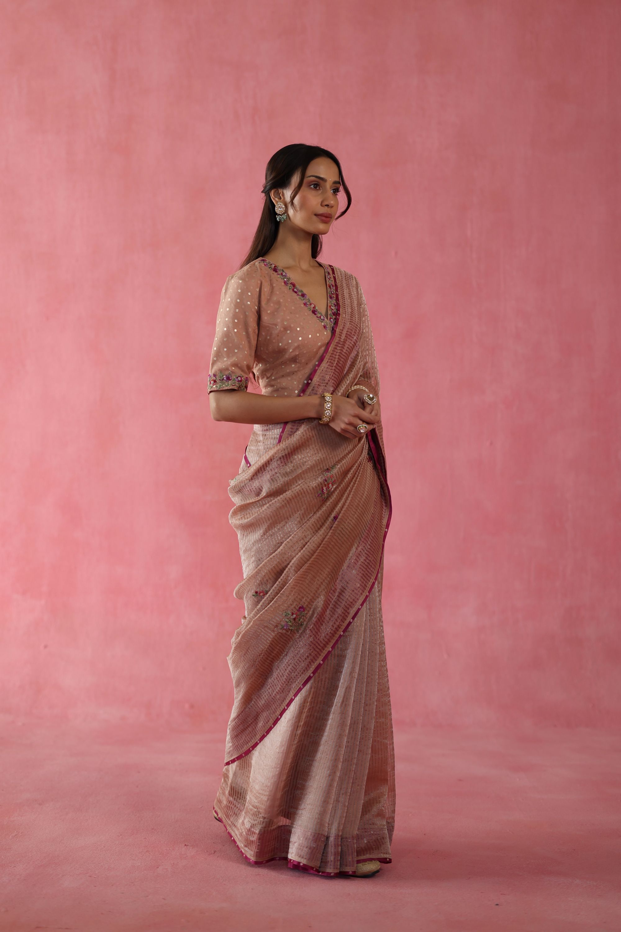 Anjeer Saree