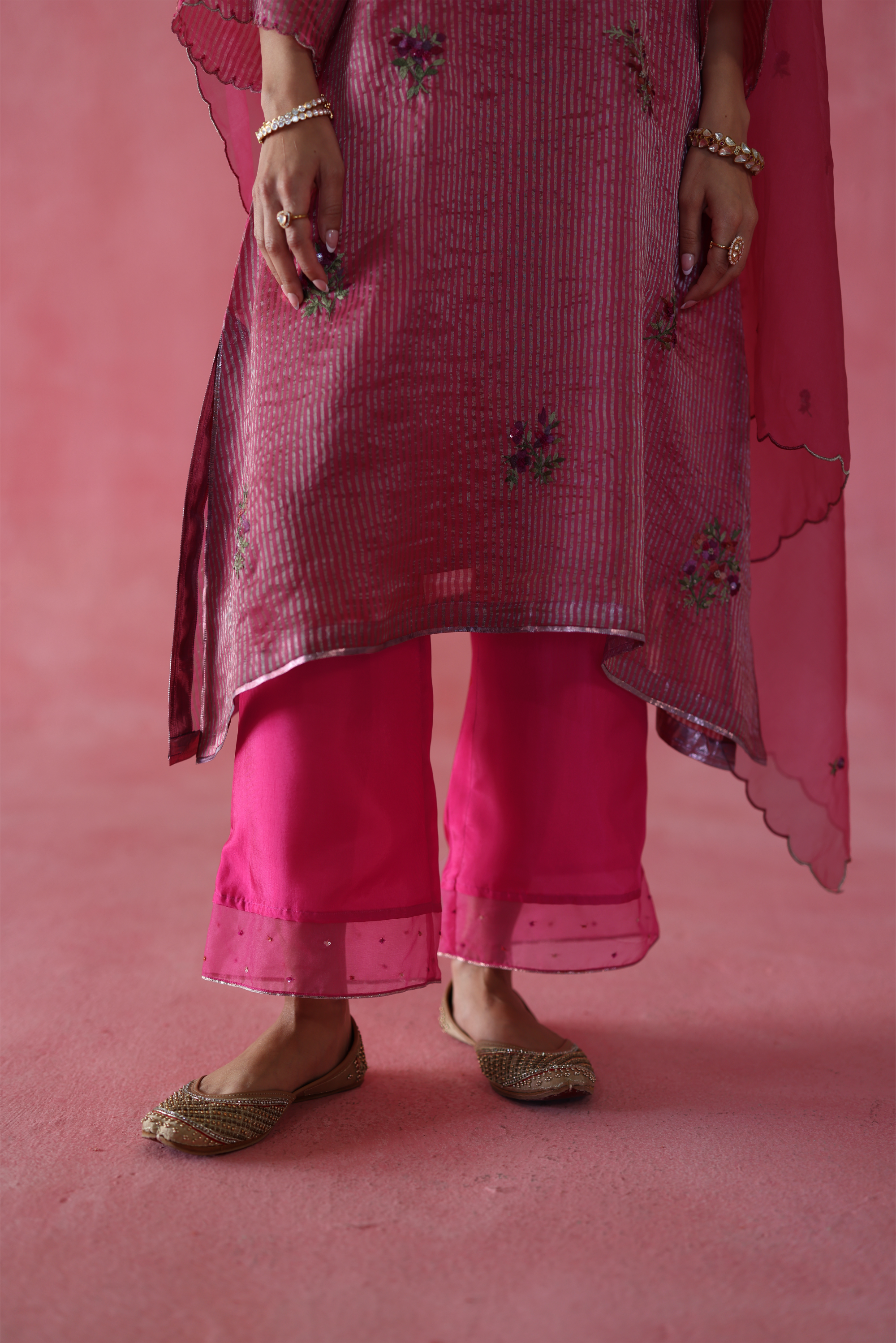 Shakkar Kurta Set