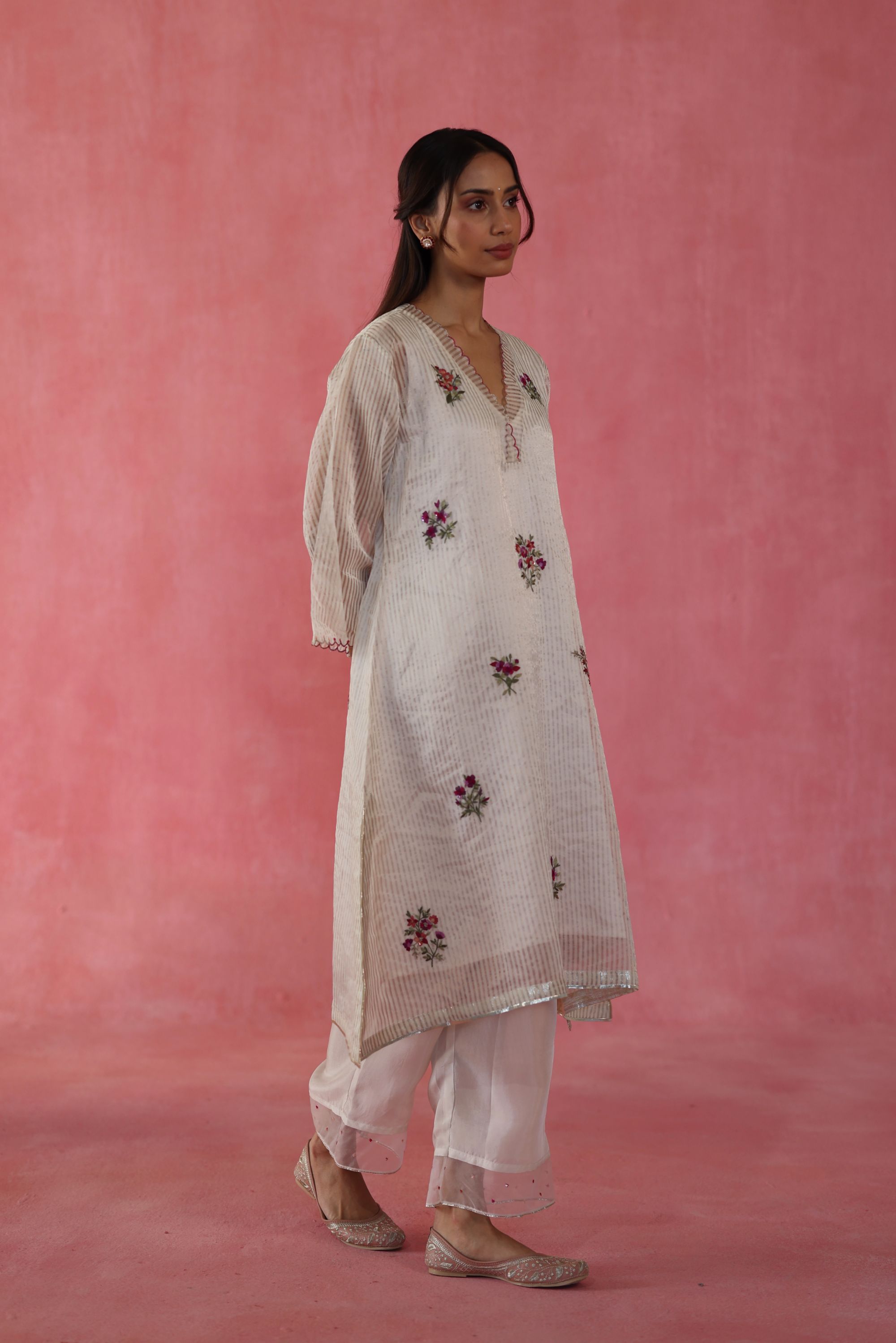 Shakkar Kurta Set