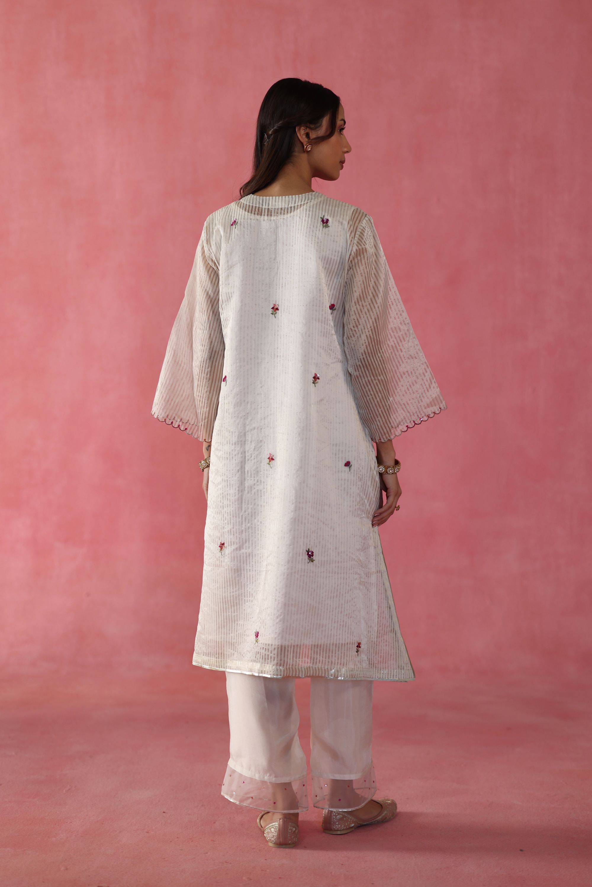 Shakkar Kurta Set