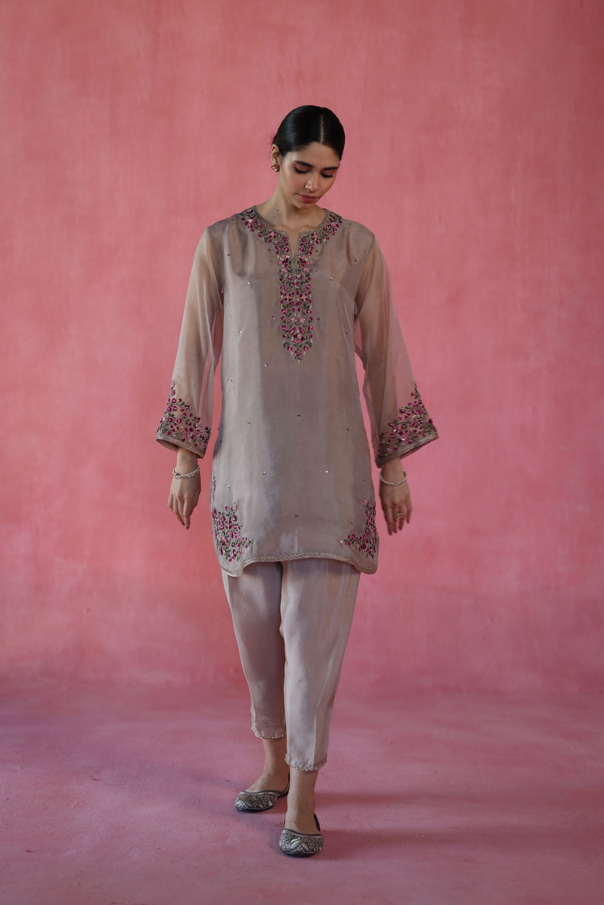 Kewra Kurta Set