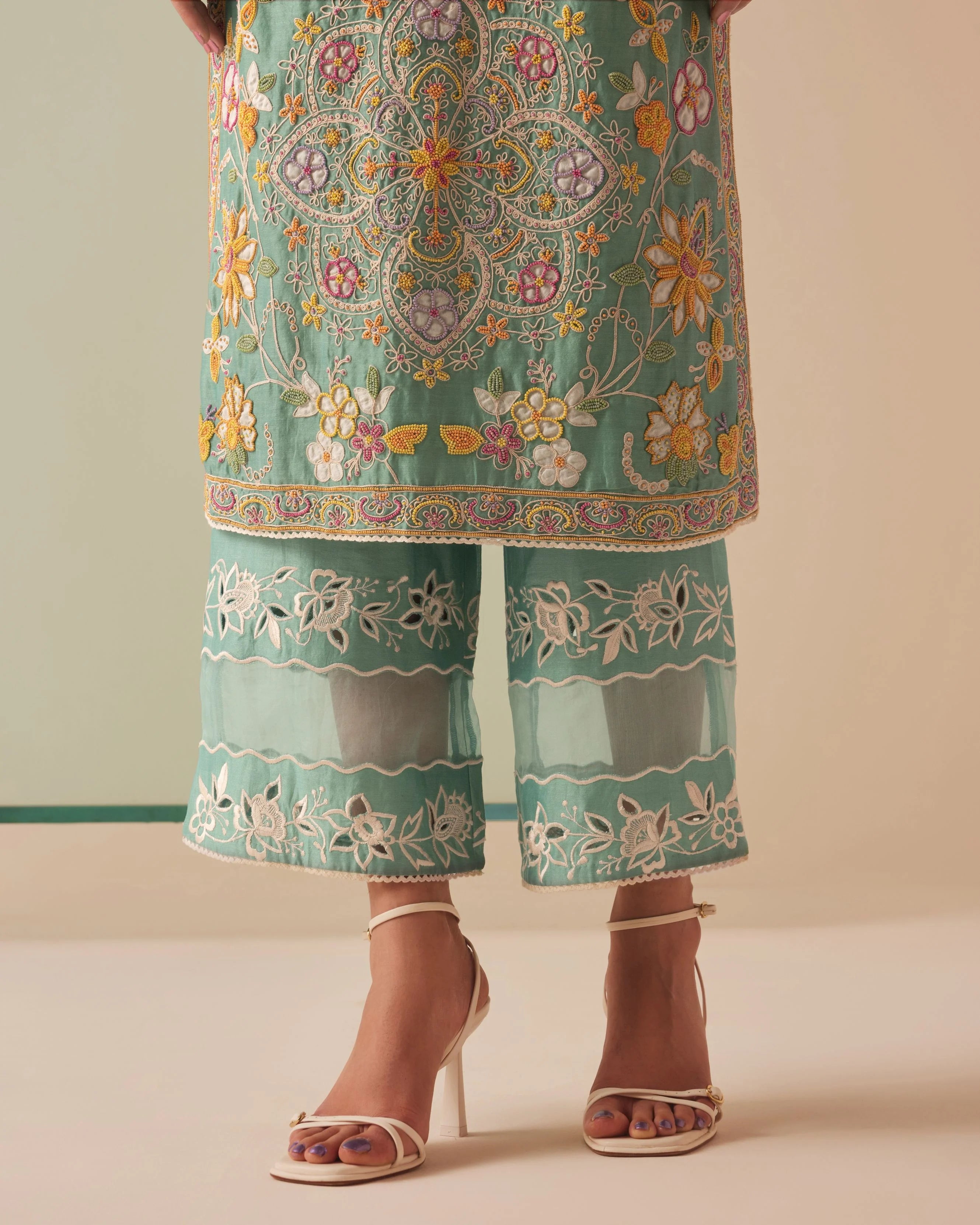 AQUA CONTRAST EMBROIDERED KURTA WITH CUTWORK PANTS