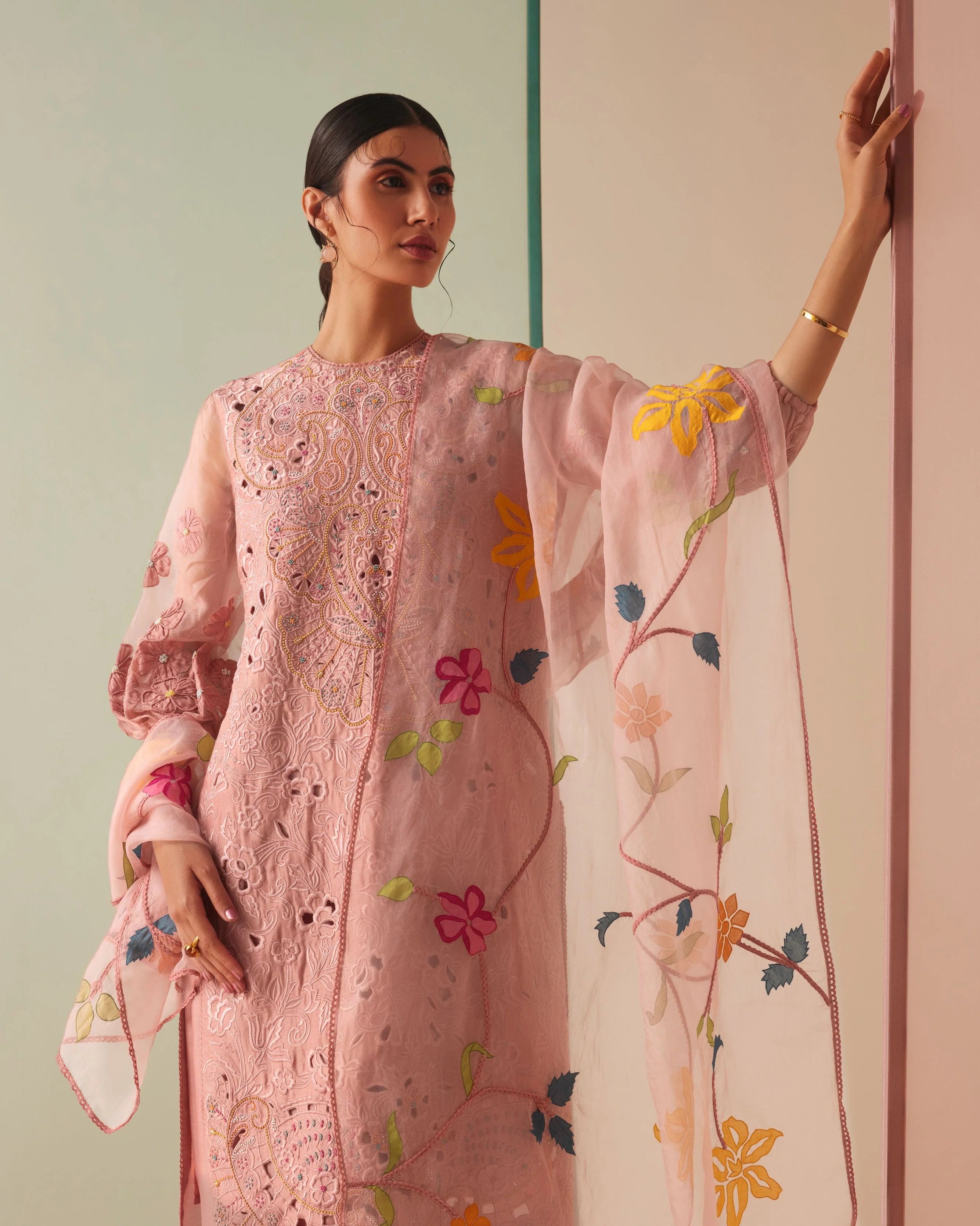 OLD ROSE APPLIQUE ORGANZA DUPATTA