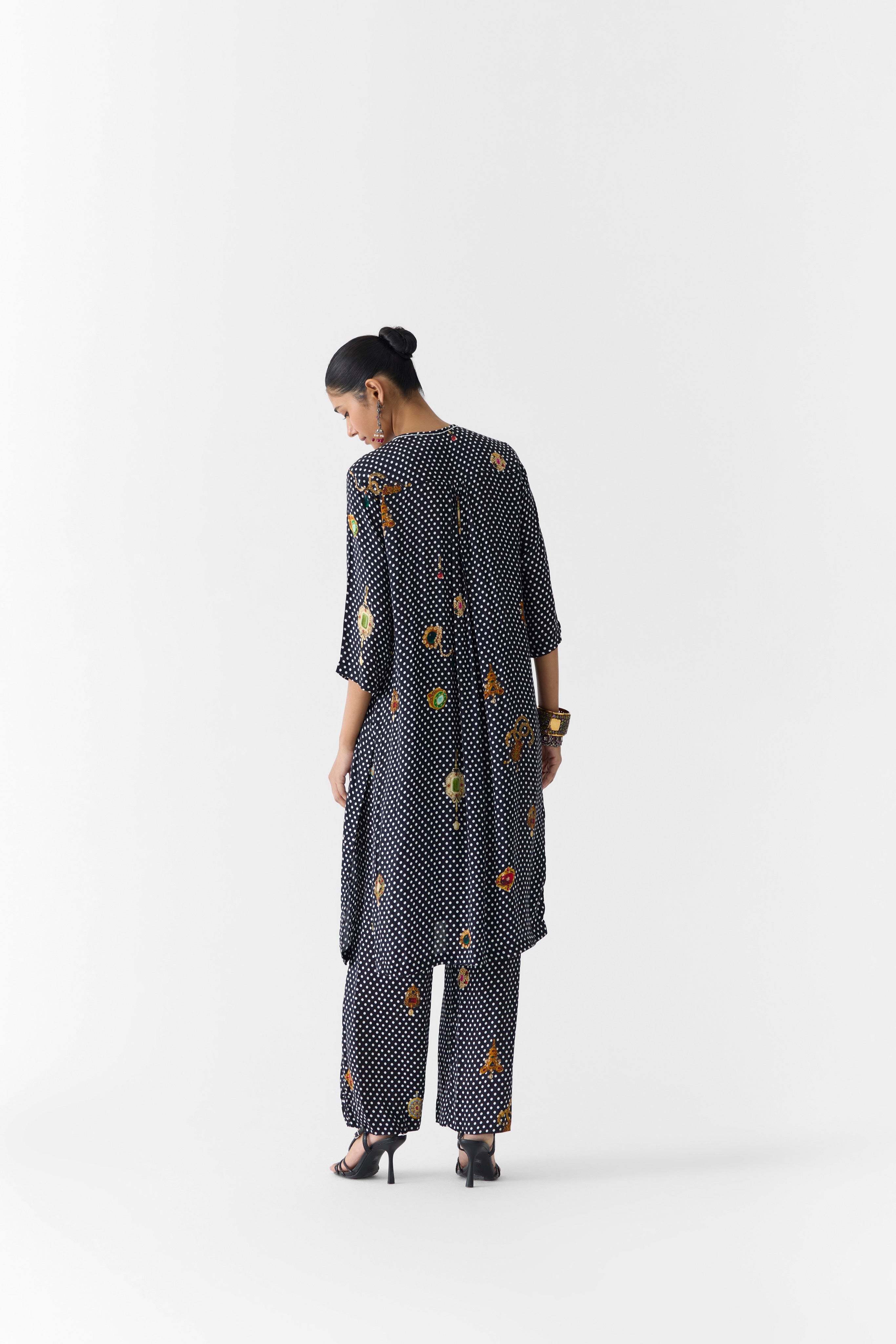 ONYX POLKA DOT STRAIGHT KURTA & PANTS