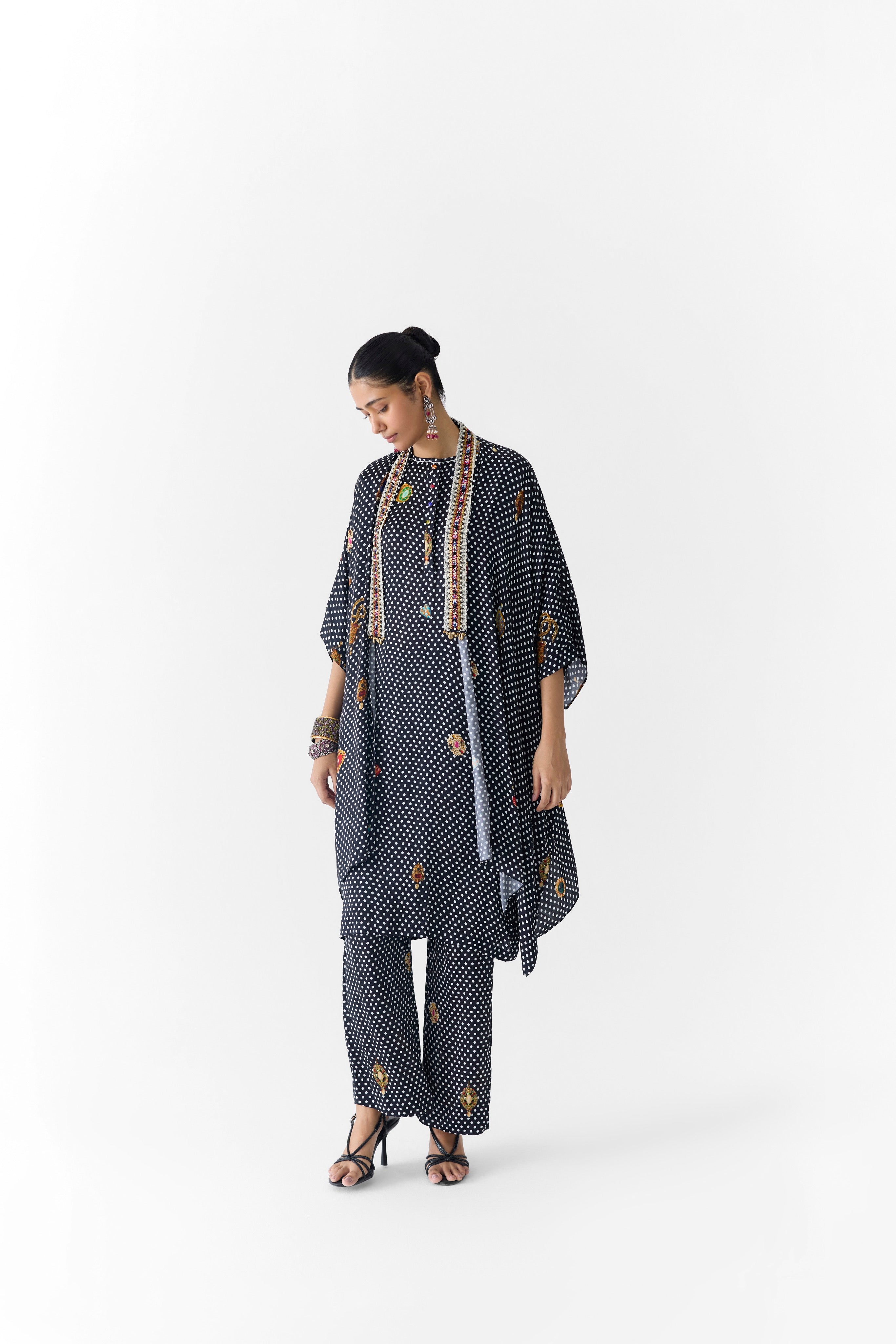 ONYX POLKA DOT STRAIGHT KURTA & PANTS